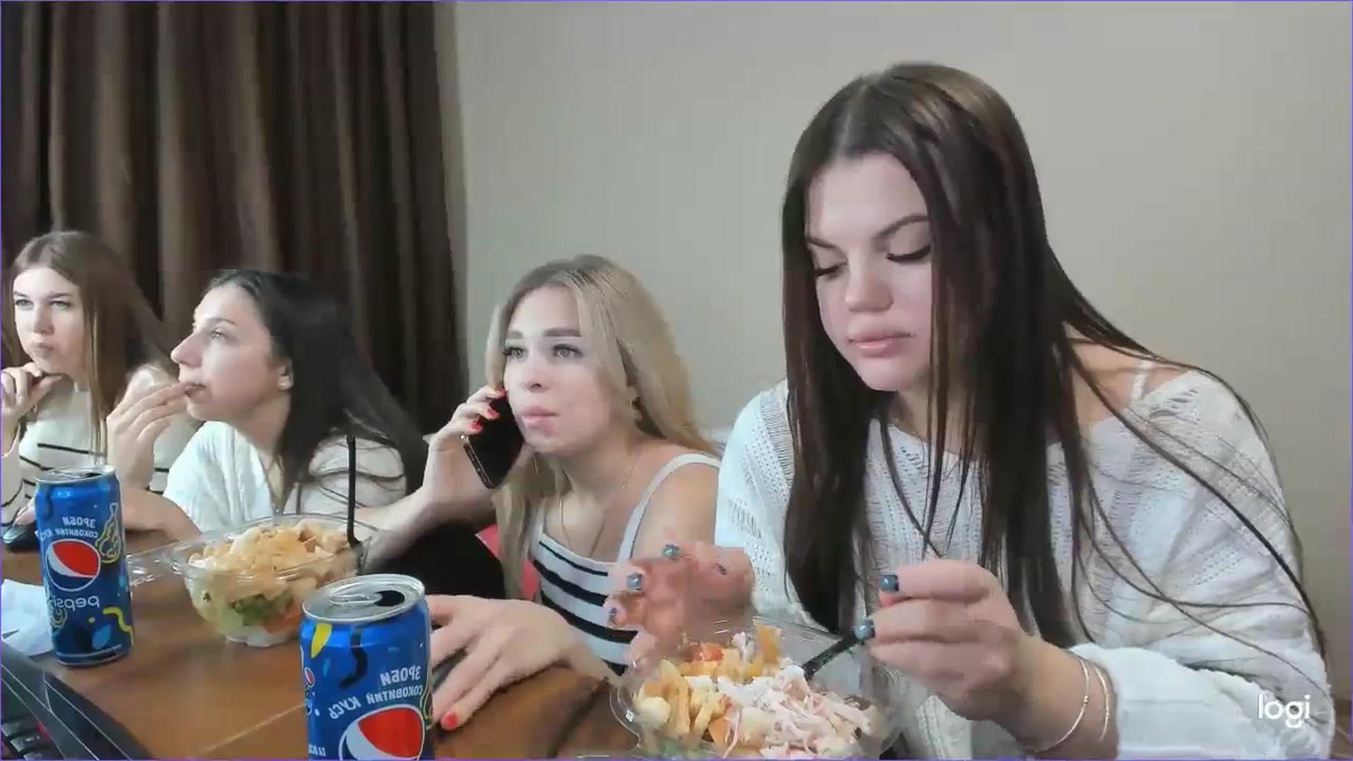 Gallery image thumbnail from StefaniNell's myfreecams stream on, 12/02/2023, 11:03 image 13 of 20