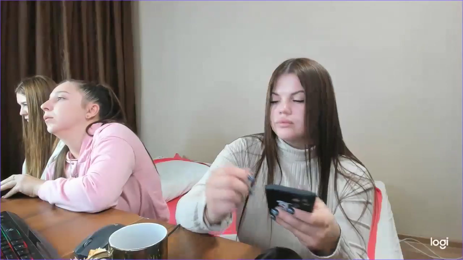 Gallery image thumbnail from StefaniNell's myfreecams stream on, 12/03/2023, 14:20 image 11 of 20