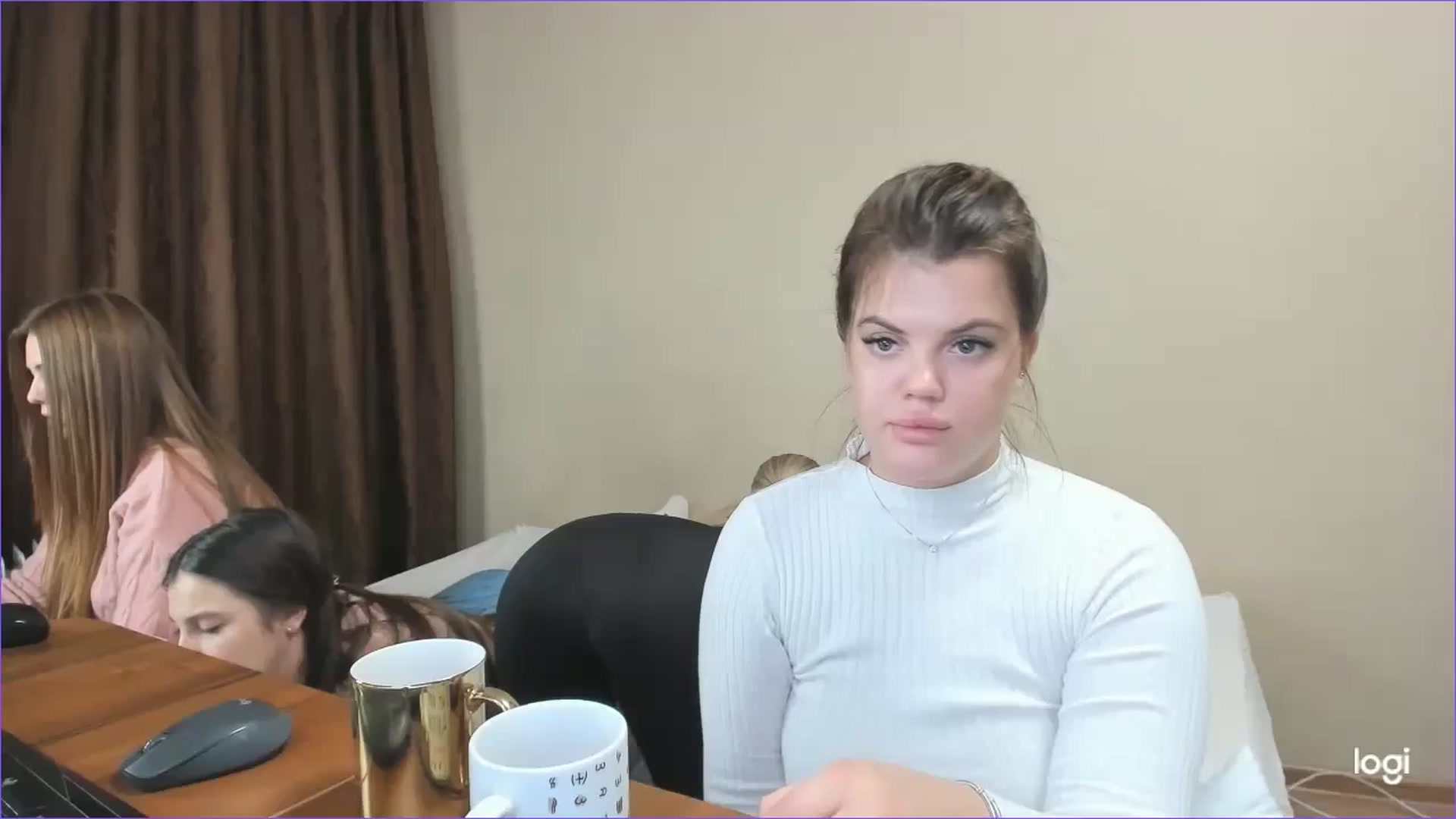 Gallery image thumbnail from StefaniNell's myfreecams stream on, 12/05/2023, 11:31 image 19 of 20