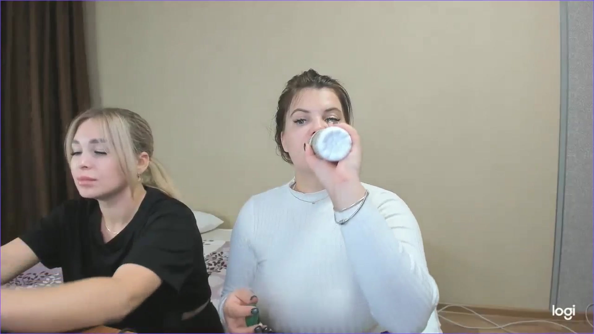 Gallery image thumbnail from StefaniNell's myfreecams stream on, 12/05/2023, 12:27 image 16 of 20