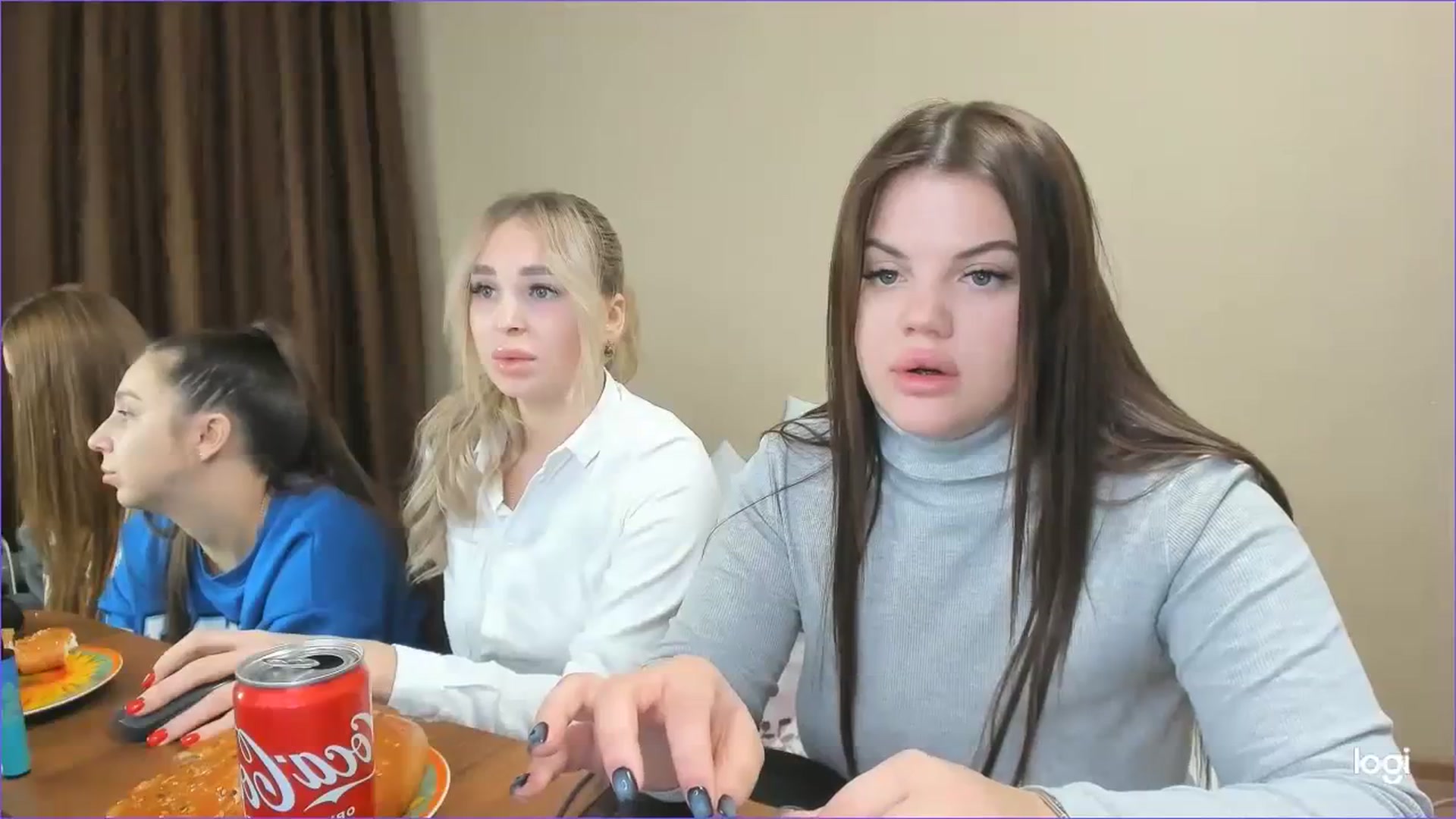 Gallery image thumbnail from StefaniNell's myfreecams stream on, 12/06/2023, 07:00 image 3 of 20