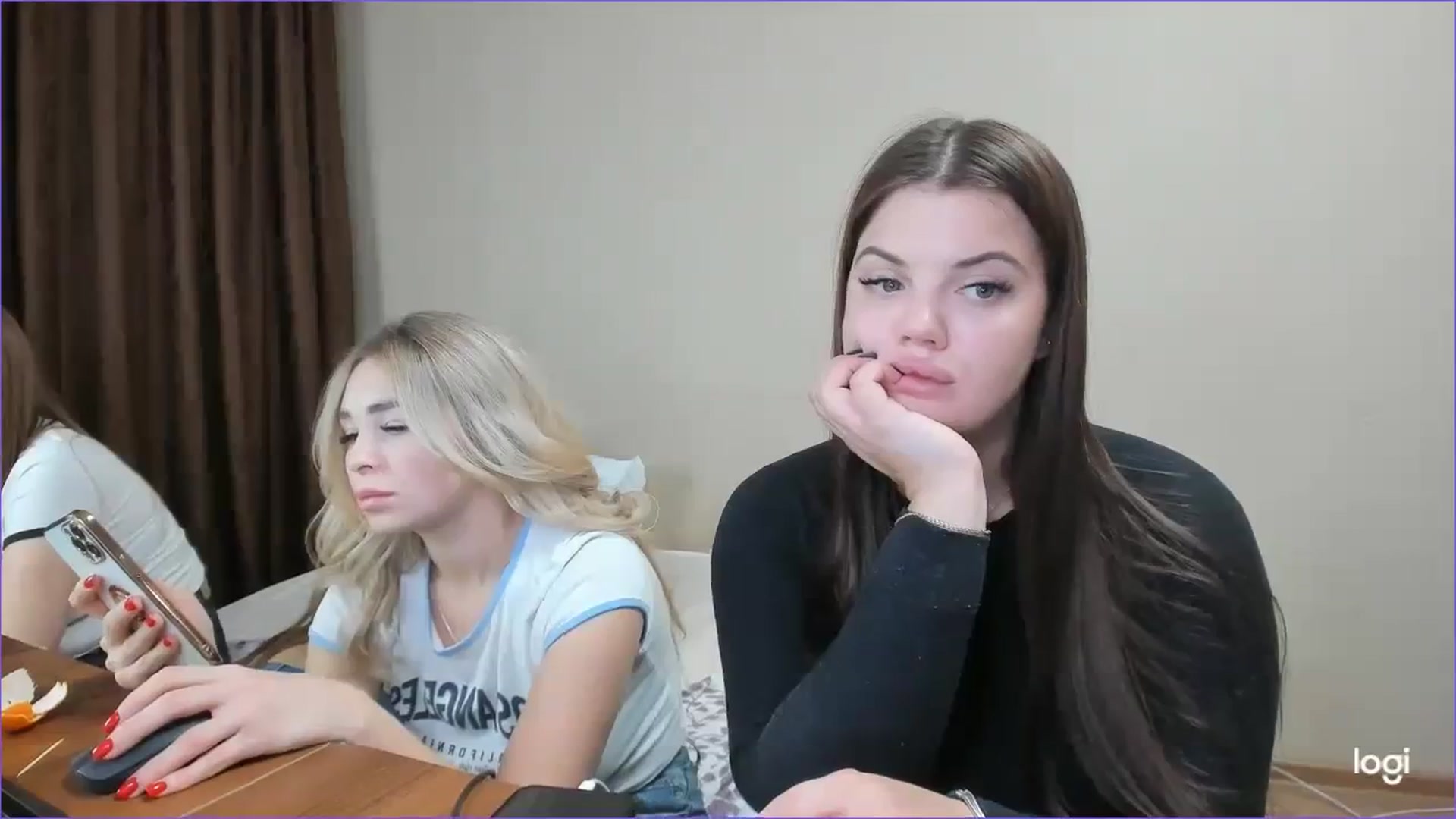 Gallery image thumbnail from StefaniNell's myfreecams stream on, 12/07/2023, 10:50 image 12 of 20