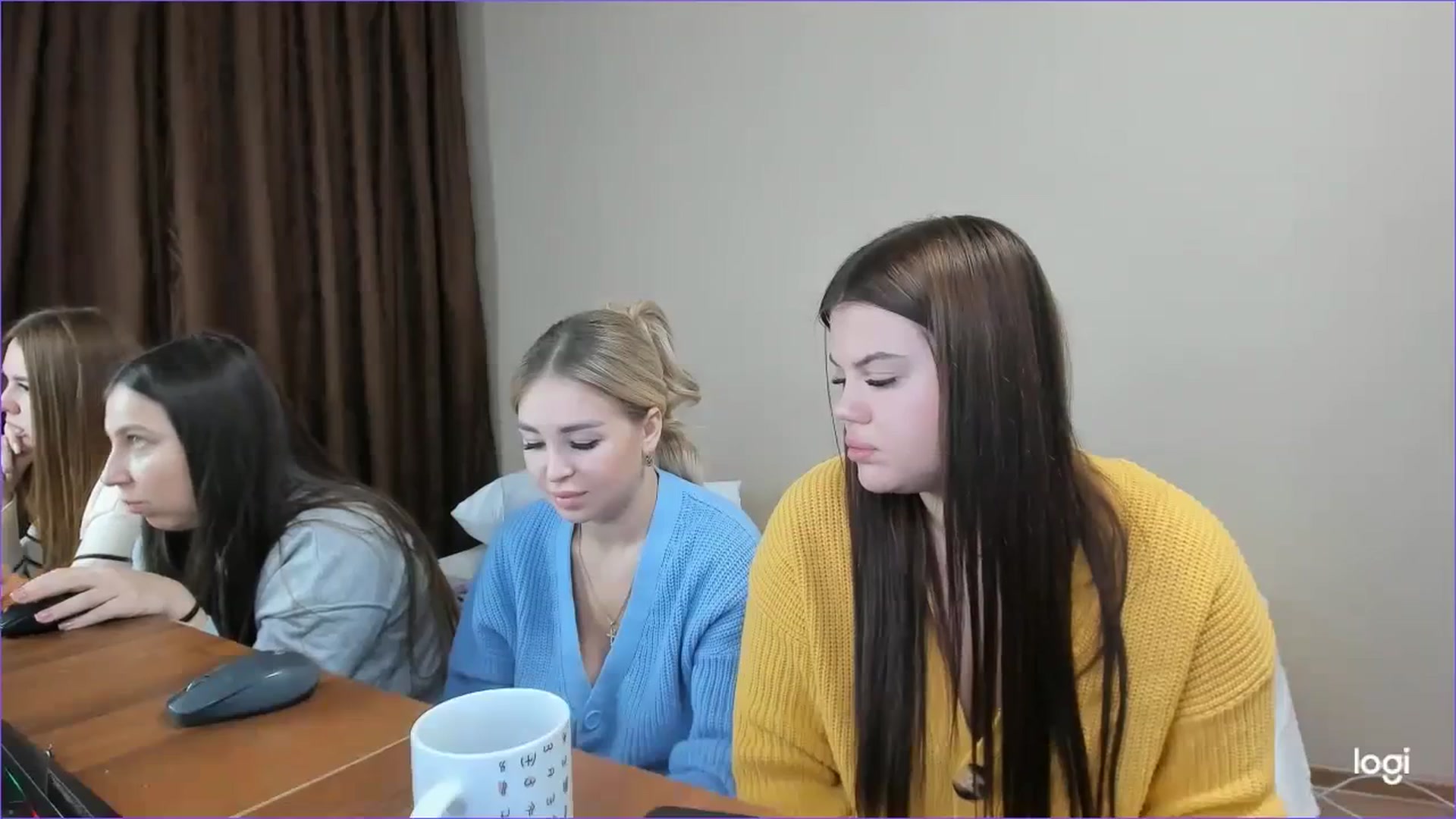Gallery image thumbnail from StefaniNell's myfreecams stream on, 12/10/2023, 09:01 image 7 of 20