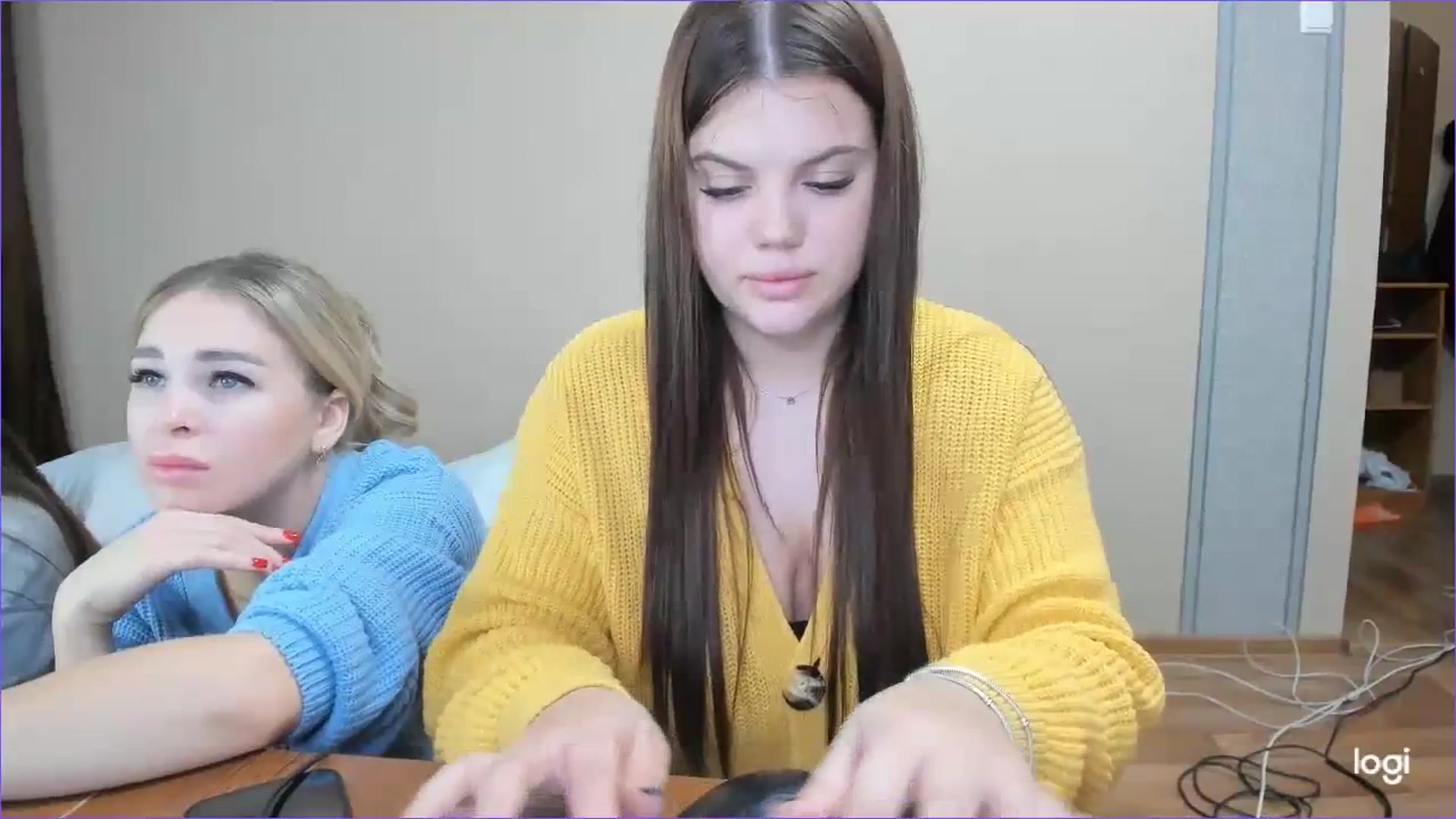 Gallery image thumbnail from StefaniNell's myfreecams stream on, 12/10/2023, 10:47 image 2 of 20