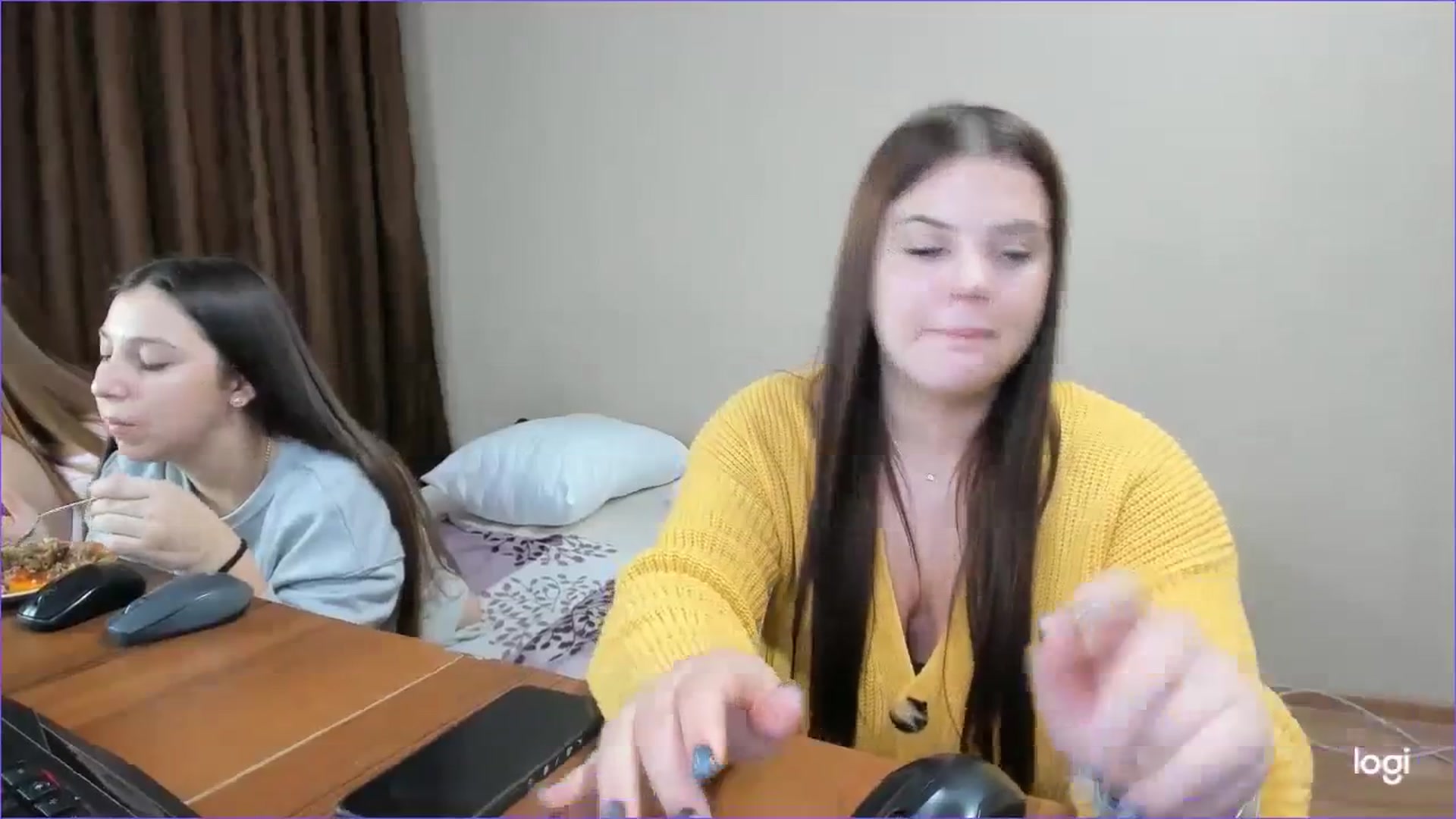 Gallery image thumbnail from StefaniNell's myfreecams stream on, 12/10/2023, 11:01 image 2 of 20