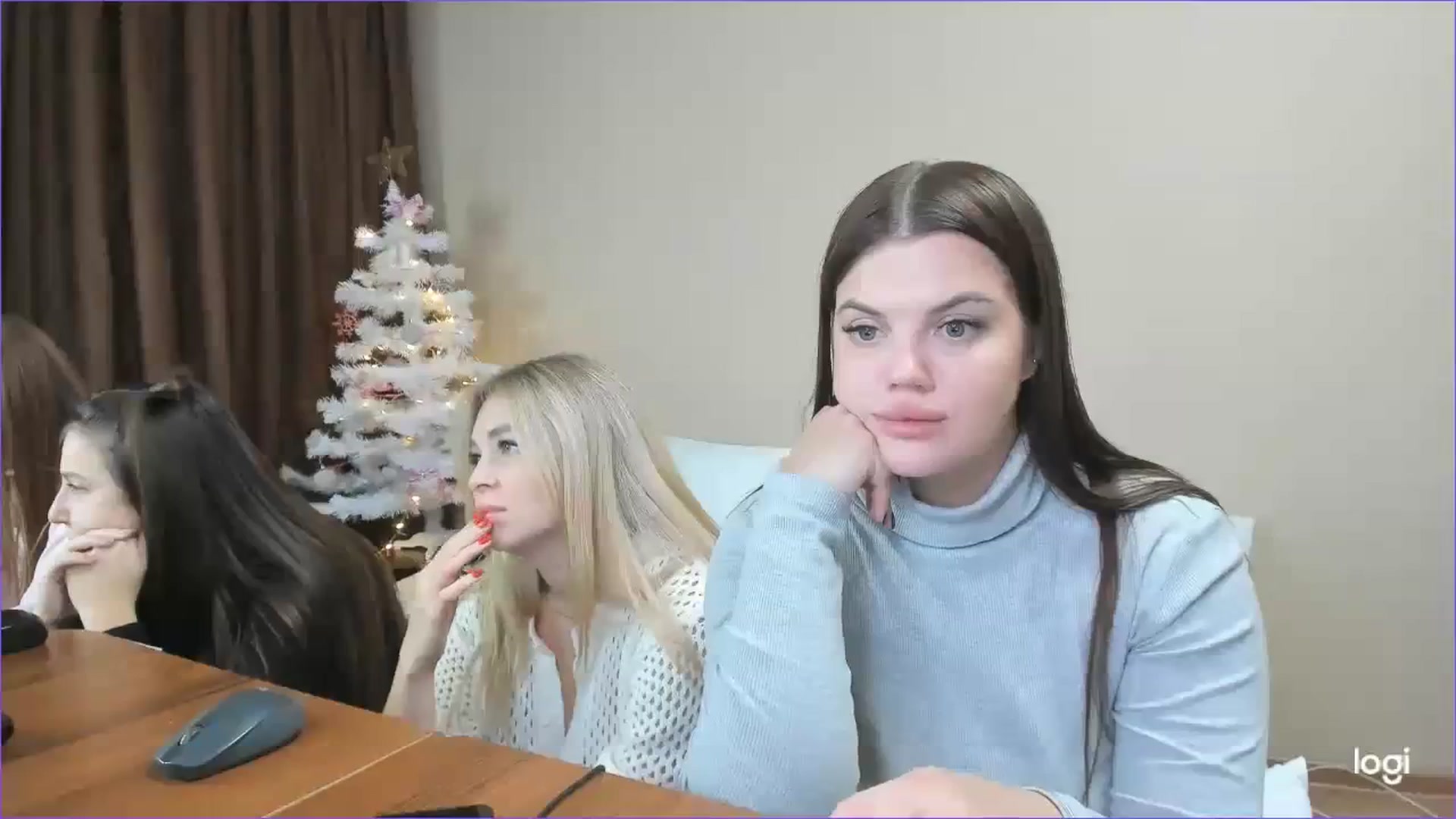Gallery image thumbnail from StefaniNell's myfreecams stream on, 12/11/2023, 12:28 image 16 of 20