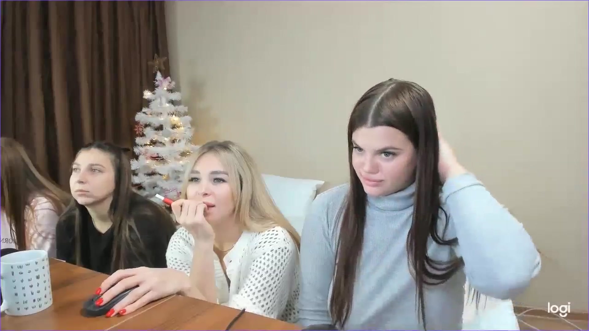 Gallery image thumbnail from StefaniNell's myfreecams stream on, 12/11/2023, 12:28 image 2 of 20