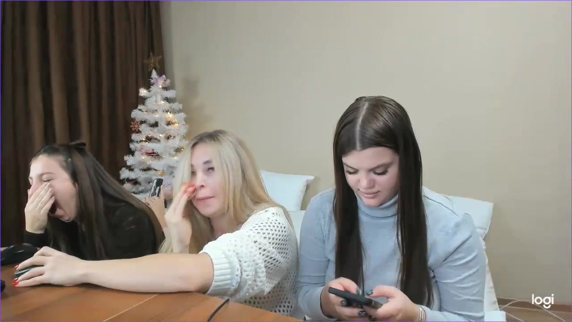 Gallery image thumbnail from StefaniNell's myfreecams stream on, 12/11/2023, 12:28 image 7 of 20