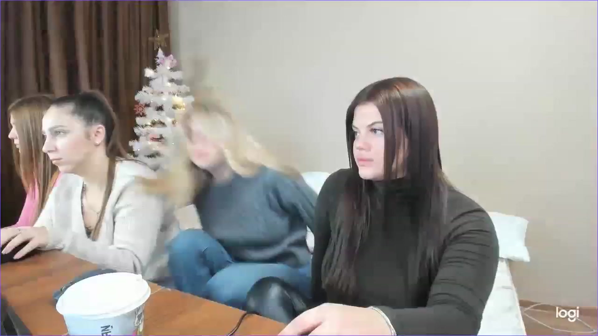 Gallery image thumbnail from StefaniNell's myfreecams stream on, 12/12/2023, 08:49 image 5 of 20