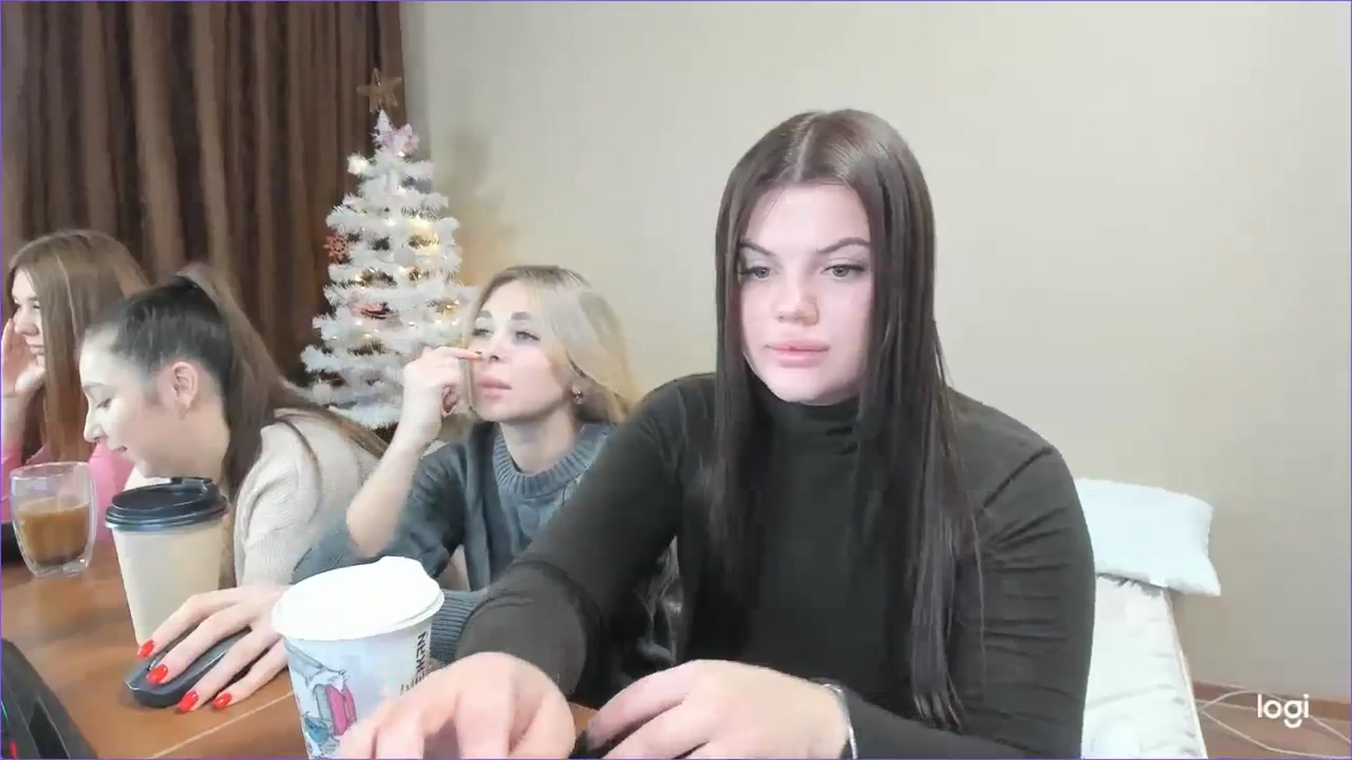 Gallery image thumbnail from StefaniNell's myfreecams stream on, 12/12/2023, 08:49 image 18 of 20