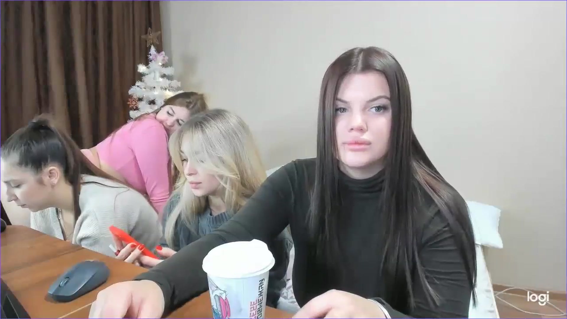 Gallery image thumbnail from StefaniNell's myfreecams stream on, 12/12/2023, 08:49 image 3 of 20