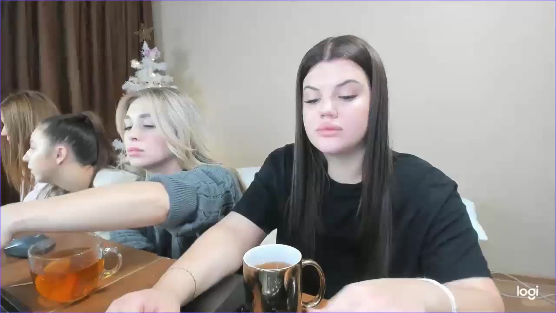 Gallery image thumbnail from StefaniNell's myfreecams stream on, 12/12/2023, 10:35 image 16 of 20