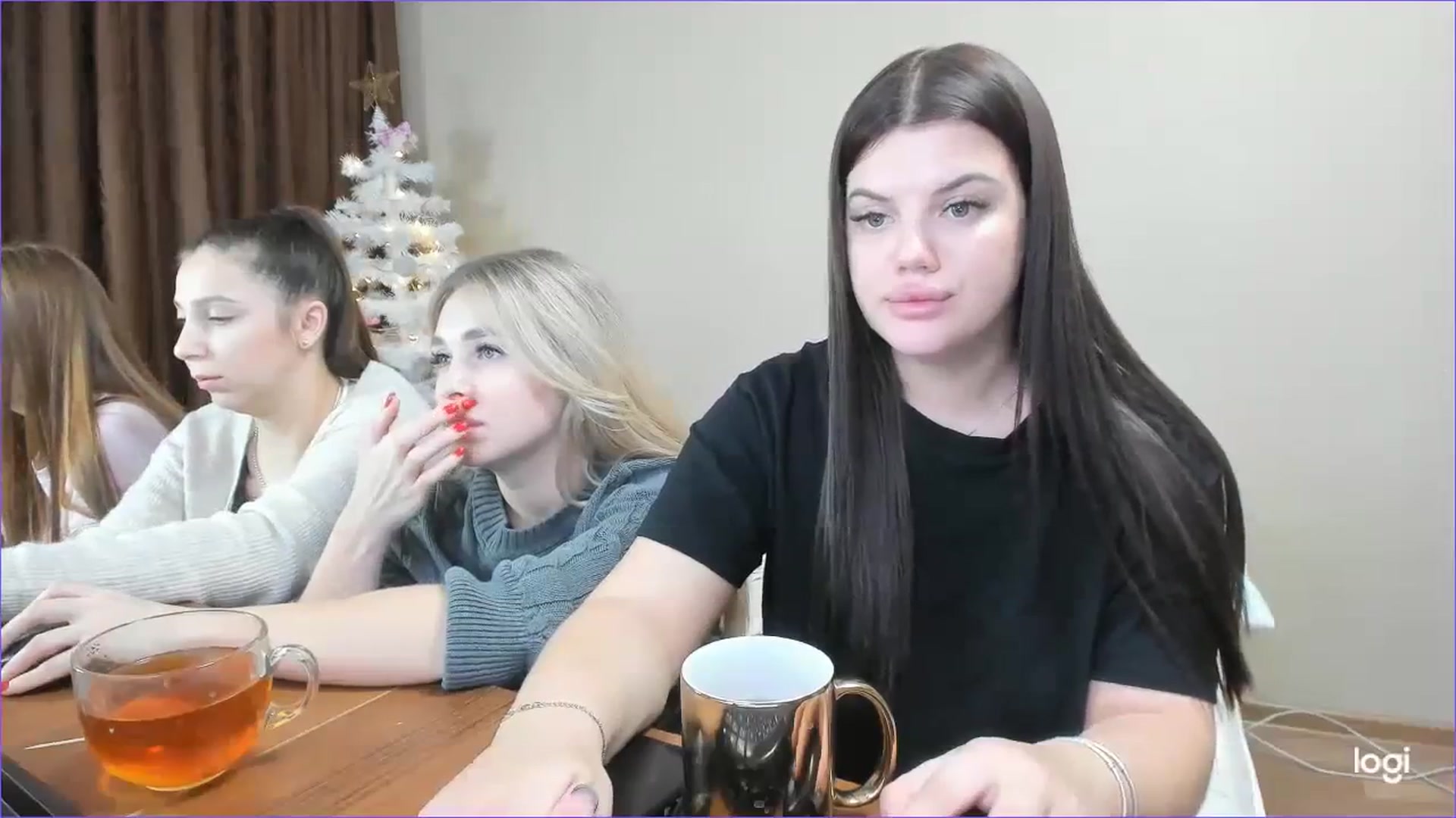 Gallery image thumbnail from StefaniNell's myfreecams stream on, 12/12/2023, 10:35 image 20 of 20