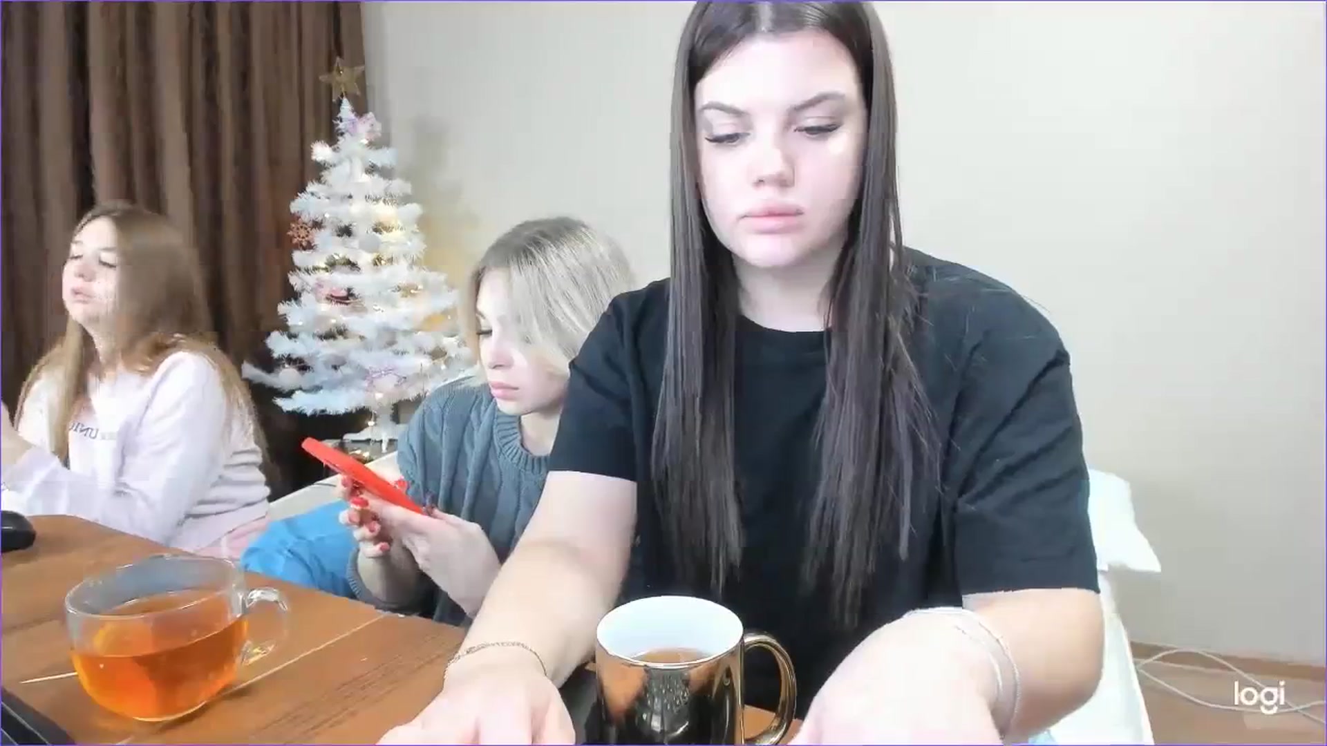 Gallery image thumbnail from StefaniNell's myfreecams stream on, 12/12/2023, 10:35 image 19 of 20