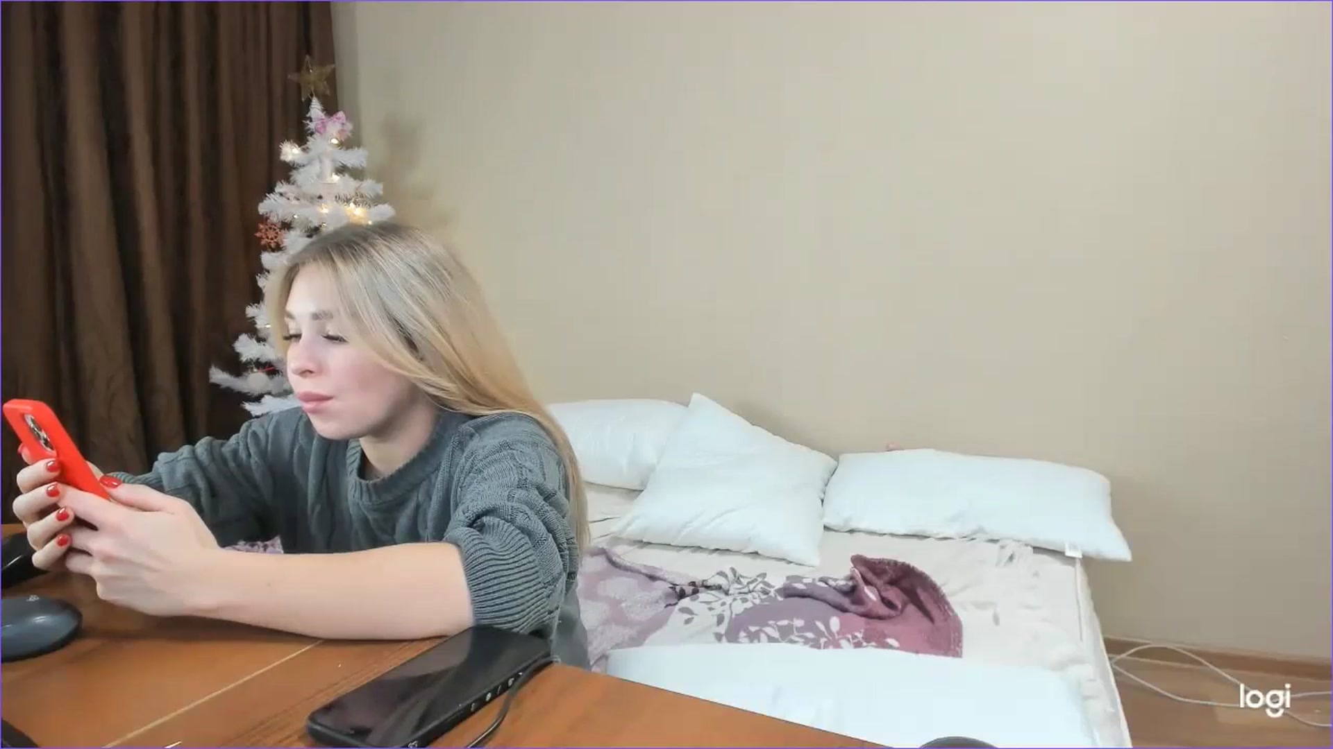 Gallery image thumbnail from StefaniNell's myfreecams stream on, 12/12/2023, 10:35 image 7 of 20