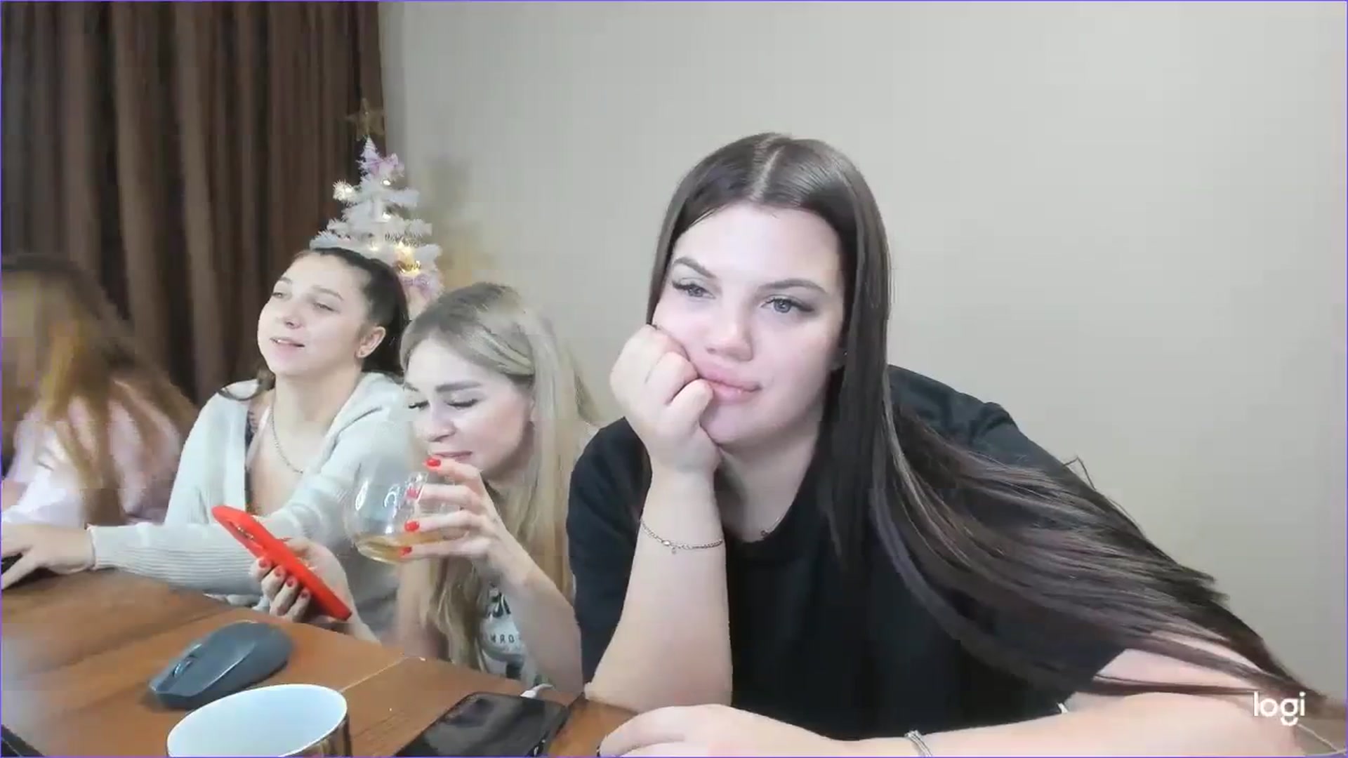 Gallery image thumbnail from StefaniNell's myfreecams stream on, 12/12/2023, 11:58 image 14 of 20