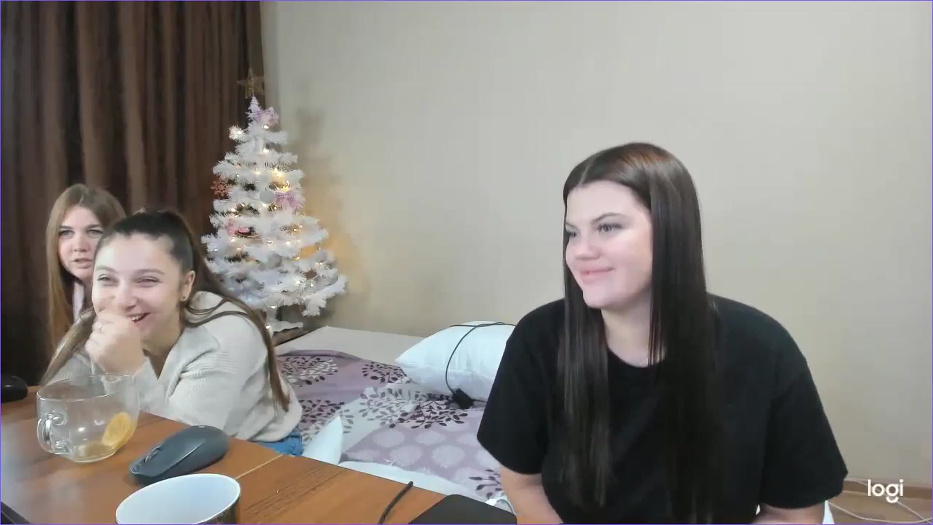 Gallery image thumbnail from StefaniNell's myfreecams stream on, 12/12/2023, 11:58 image 19 of 20