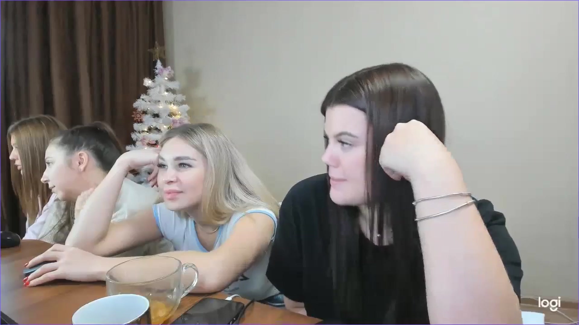 Gallery image thumbnail from StefaniNell's myfreecams stream on, 12/12/2023, 11:58 image 5 of 20