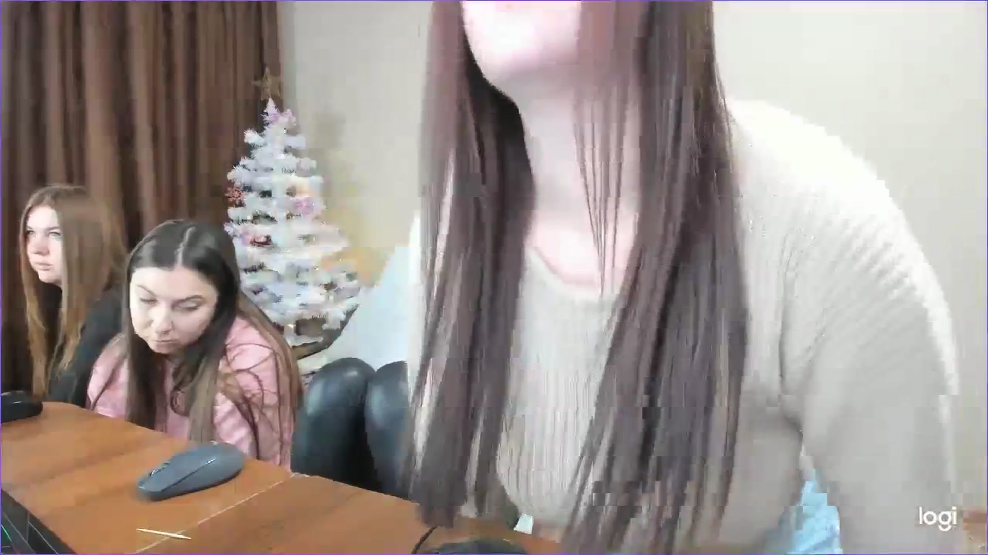 Gallery image thumbnail from StefaniNell's myfreecams stream on, 12/13/2023, 08:15 image 4 of 20