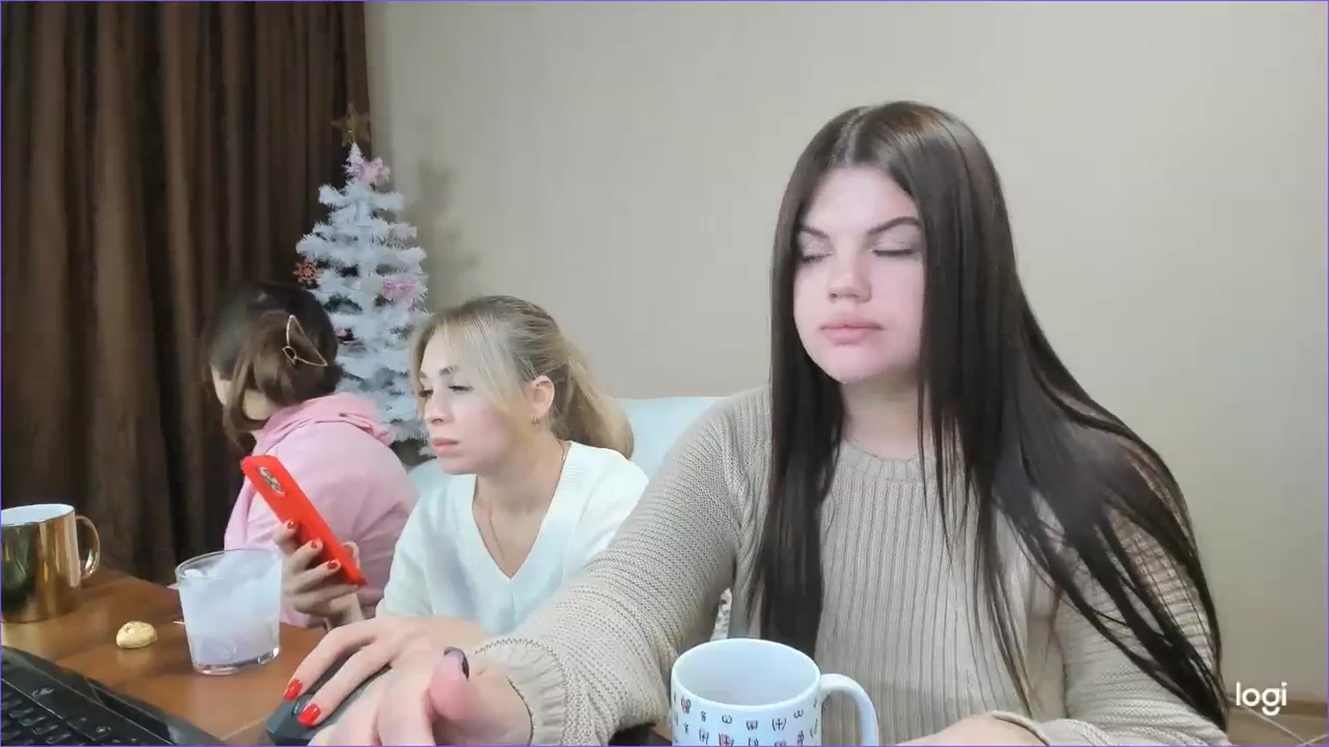 Gallery image thumbnail from StefaniNell's myfreecams stream on, 12/13/2023, 10:25 image 5 of 20
