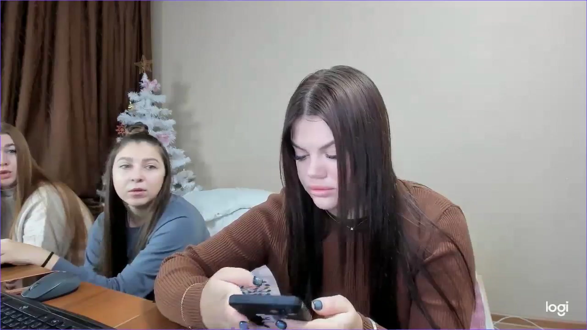 Gallery image thumbnail from StefaniNell's myfreecams stream on, 12/14/2023, 07:56 image 7 of 20