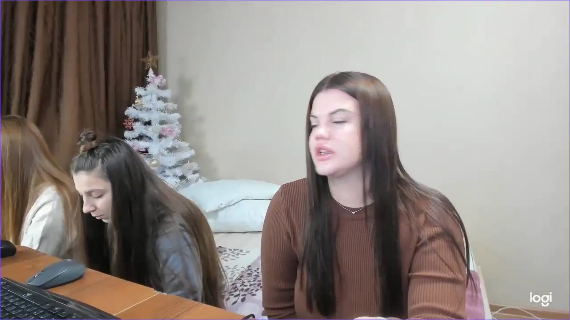 Gallery image thumbnail from StefaniNell's myfreecams stream on, 12/14/2023, 07:56 image 19 of 20