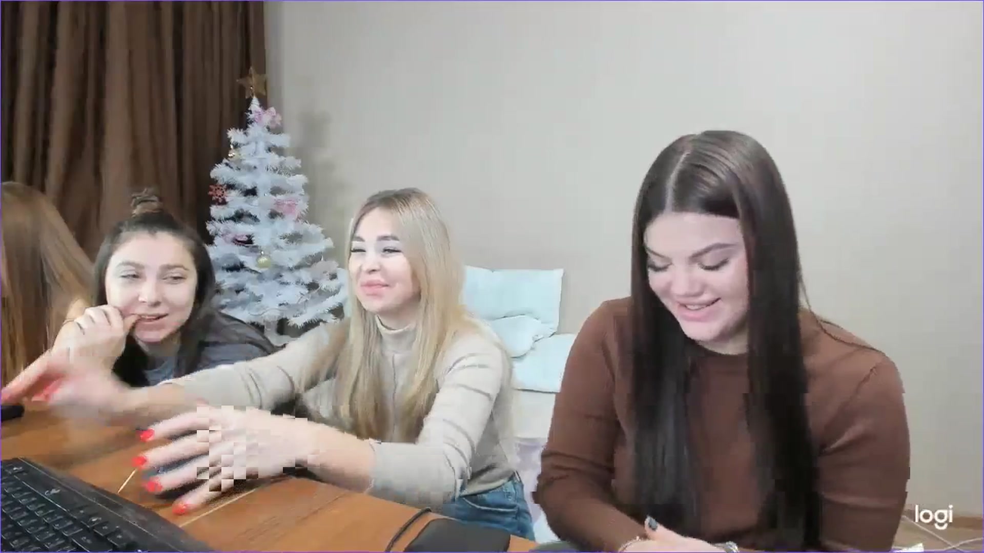 Gallery image thumbnail from StefaniNell's myfreecams stream on, 12/14/2023, 08:26 image 10 of 20