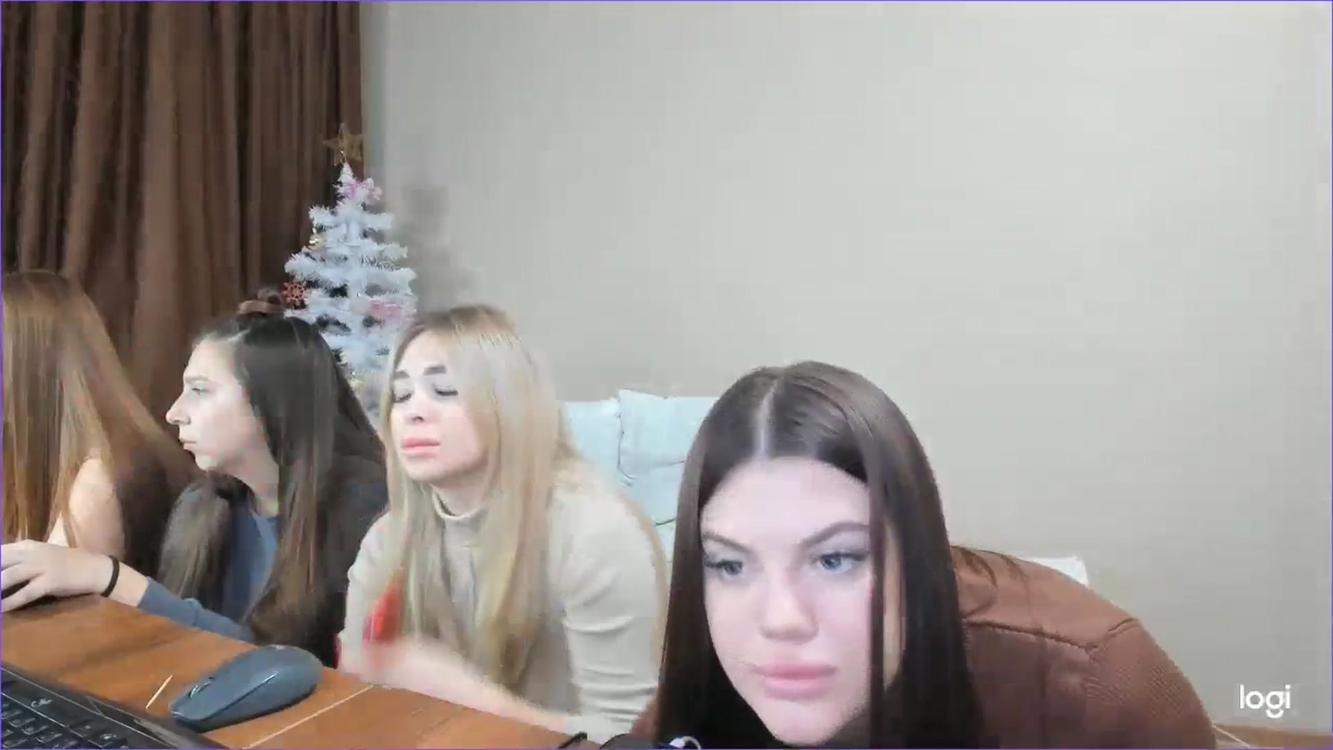 Gallery image thumbnail from StefaniNell's myfreecams stream on, 12/14/2023, 08:26 image 2 of 20