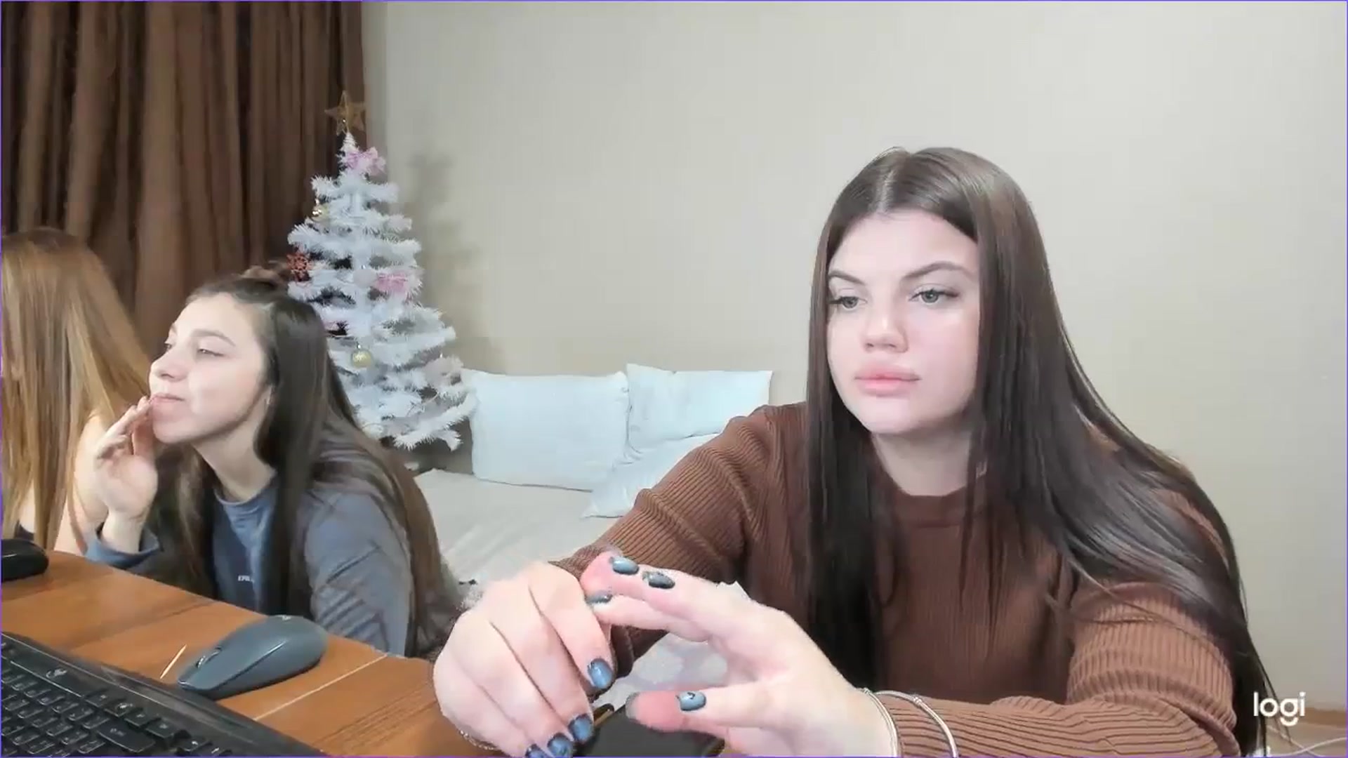 Gallery image thumbnail from StefaniNell's myfreecams stream on, 12/14/2023, 08:26 image 4 of 20