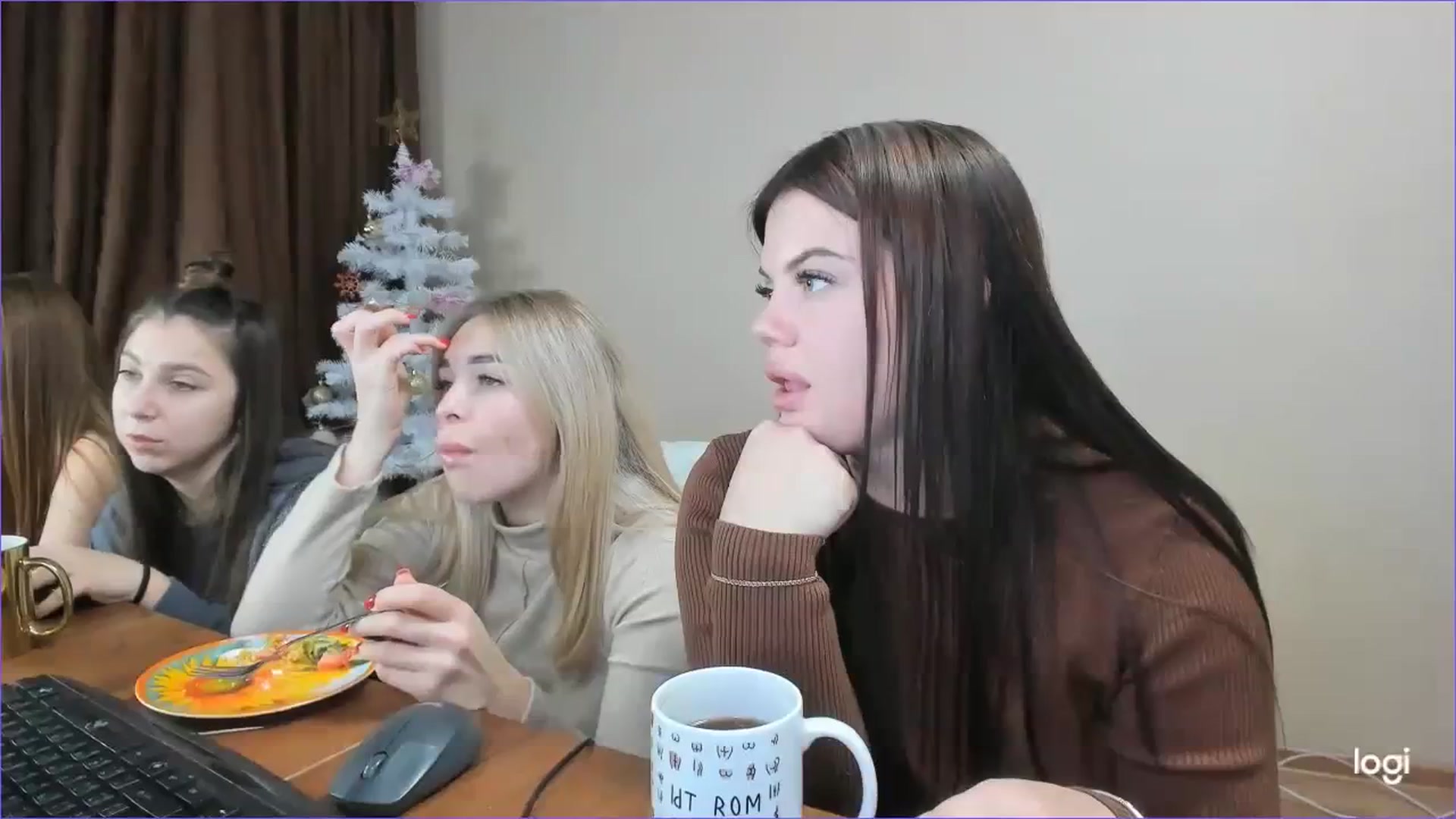 Gallery image thumbnail from StefaniNell's myfreecams stream on, 12/14/2023, 09:36 image 16 of 20