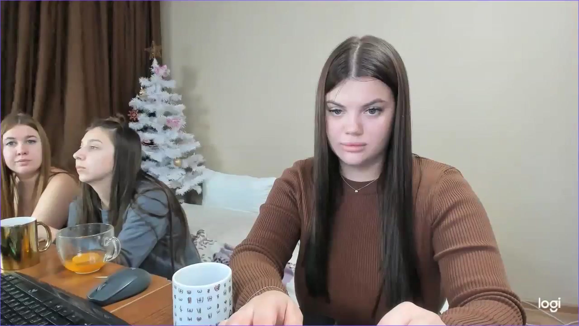 Gallery image thumbnail from StefaniNell's myfreecams stream on, 12/14/2023, 10:43 image 18 of 20