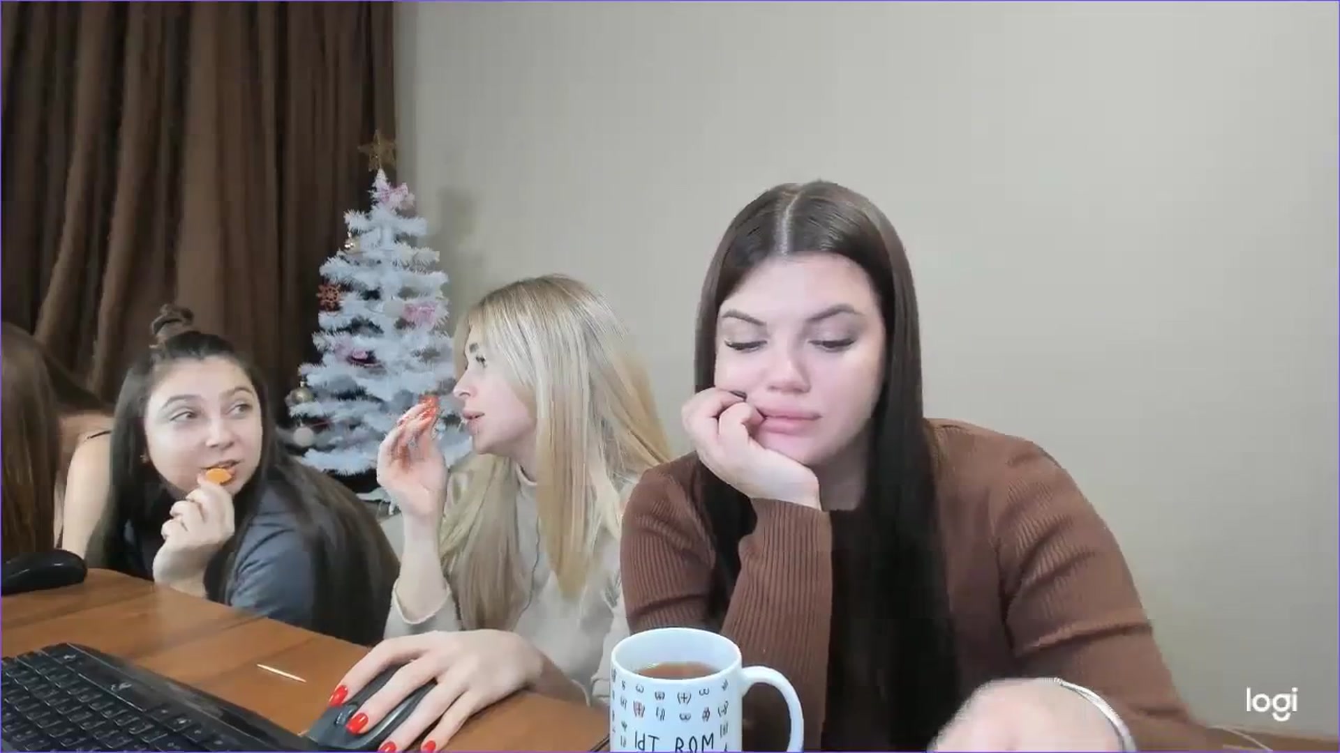 Gallery image thumbnail from StefaniNell's myfreecams stream on, 12/14/2023, 12:01 image 6 of 20
