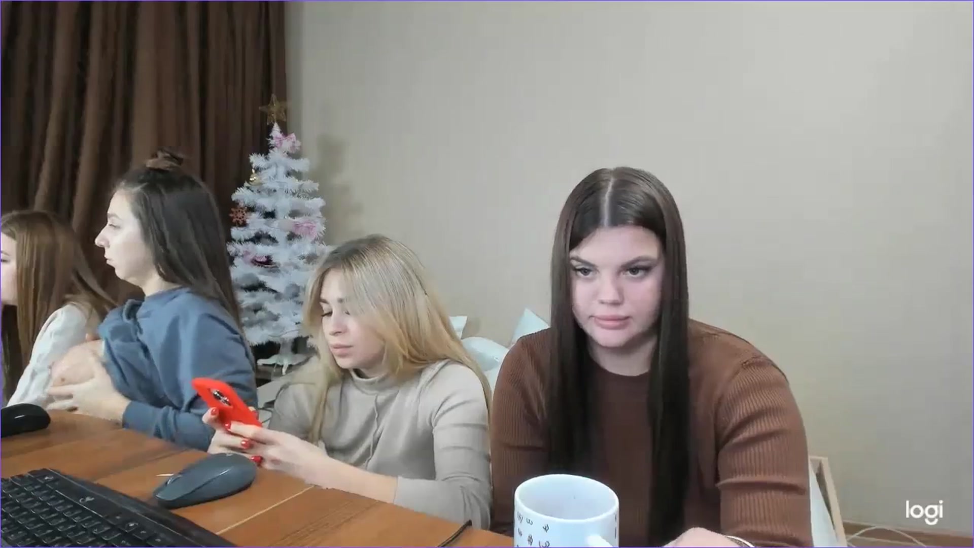 Gallery image thumbnail from StefaniNell's myfreecams stream on, 12/14/2023, 12:01 image 15 of 20