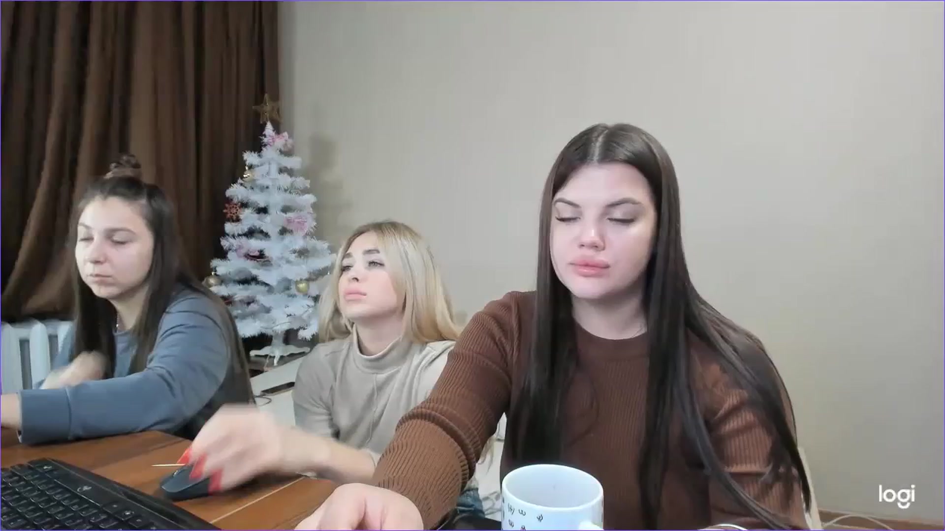 Gallery image thumbnail from StefaniNell's myfreecams stream on, 12/14/2023, 12:01 image 14 of 20
