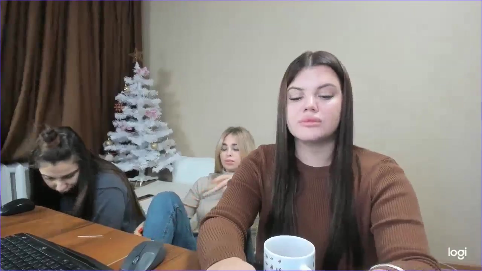 Gallery image thumbnail from StefaniNell's myfreecams stream on, 12/14/2023, 12:01 image 13 of 20