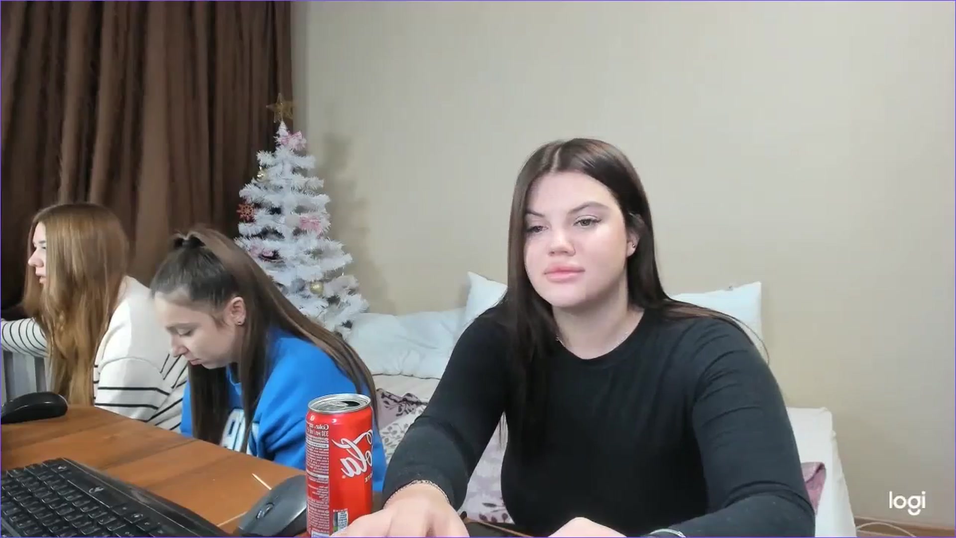 Gallery image thumbnail from StefaniNell's myfreecams stream on, 12/15/2023, 06:55 image 9 of 20