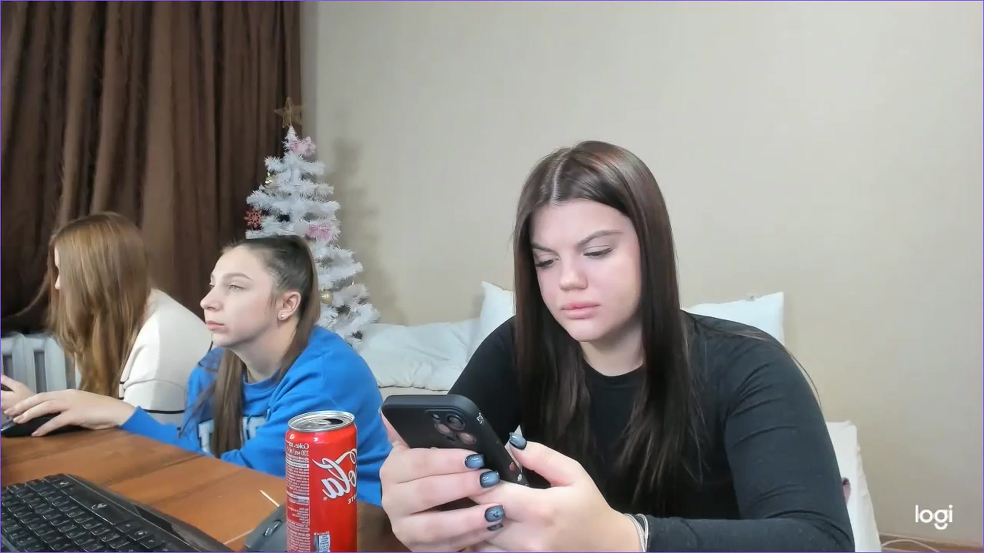 Gallery image thumbnail from StefaniNell's myfreecams stream on, 12/15/2023, 06:55 image 14 of 20