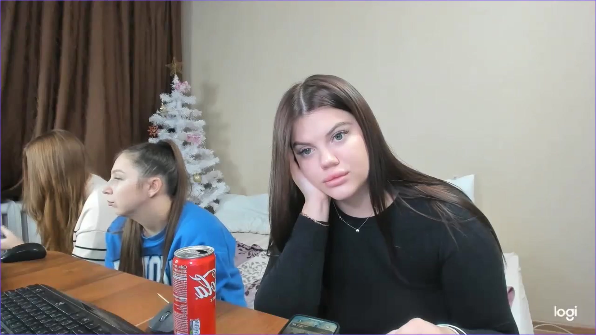Gallery image thumbnail from StefaniNell's myfreecams stream on, 12/15/2023, 06:55 image 16 of 20