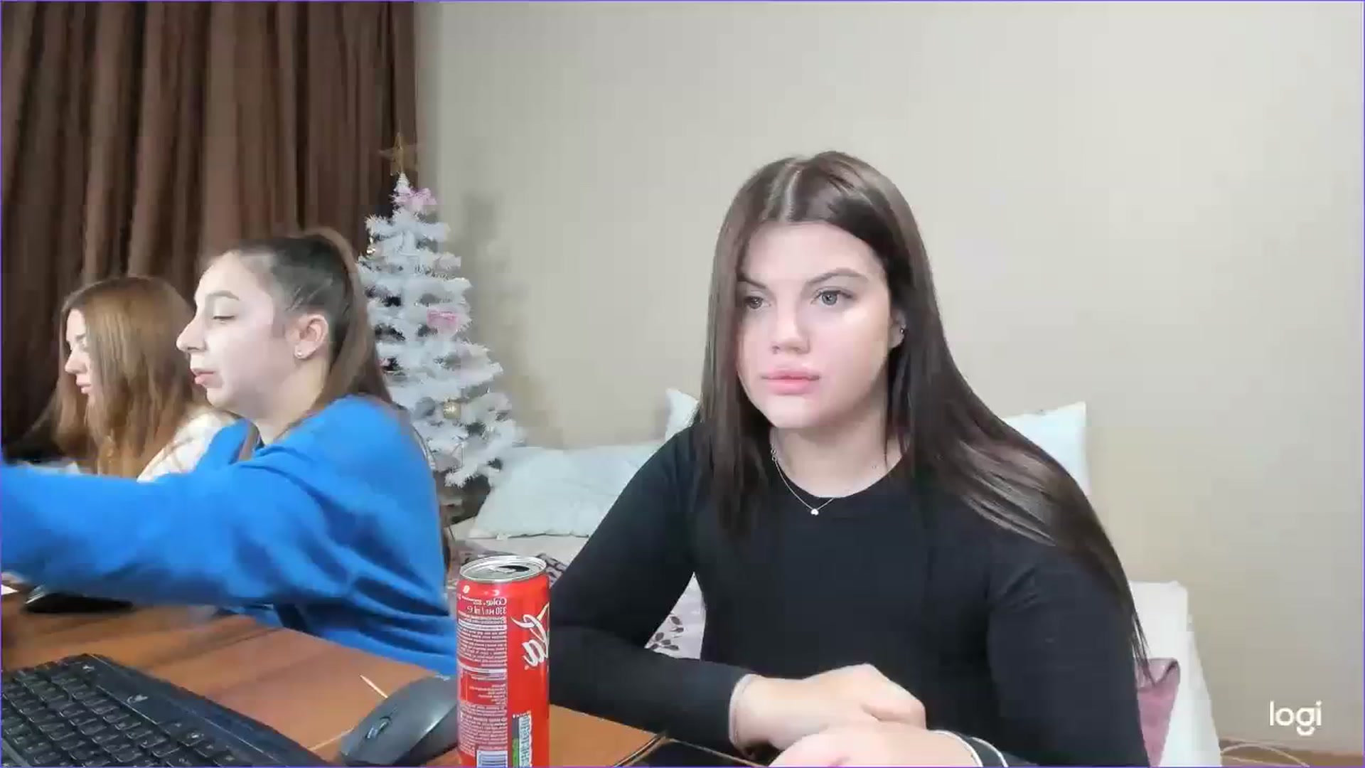 Gallery image thumbnail from StefaniNell's myfreecams stream on, 12/15/2023, 06:55 image 1 of 20