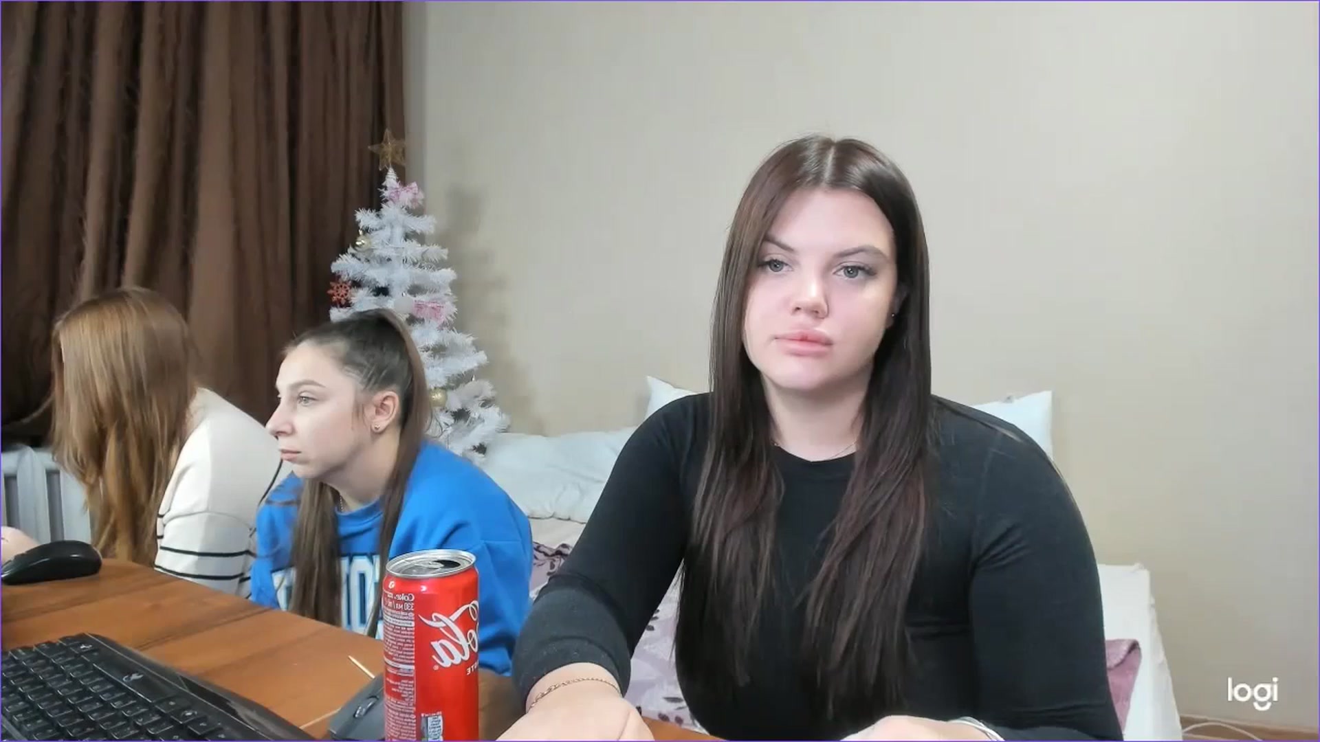 Gallery image thumbnail from StefaniNell's myfreecams stream on, 12/15/2023, 06:55 image 15 of 20