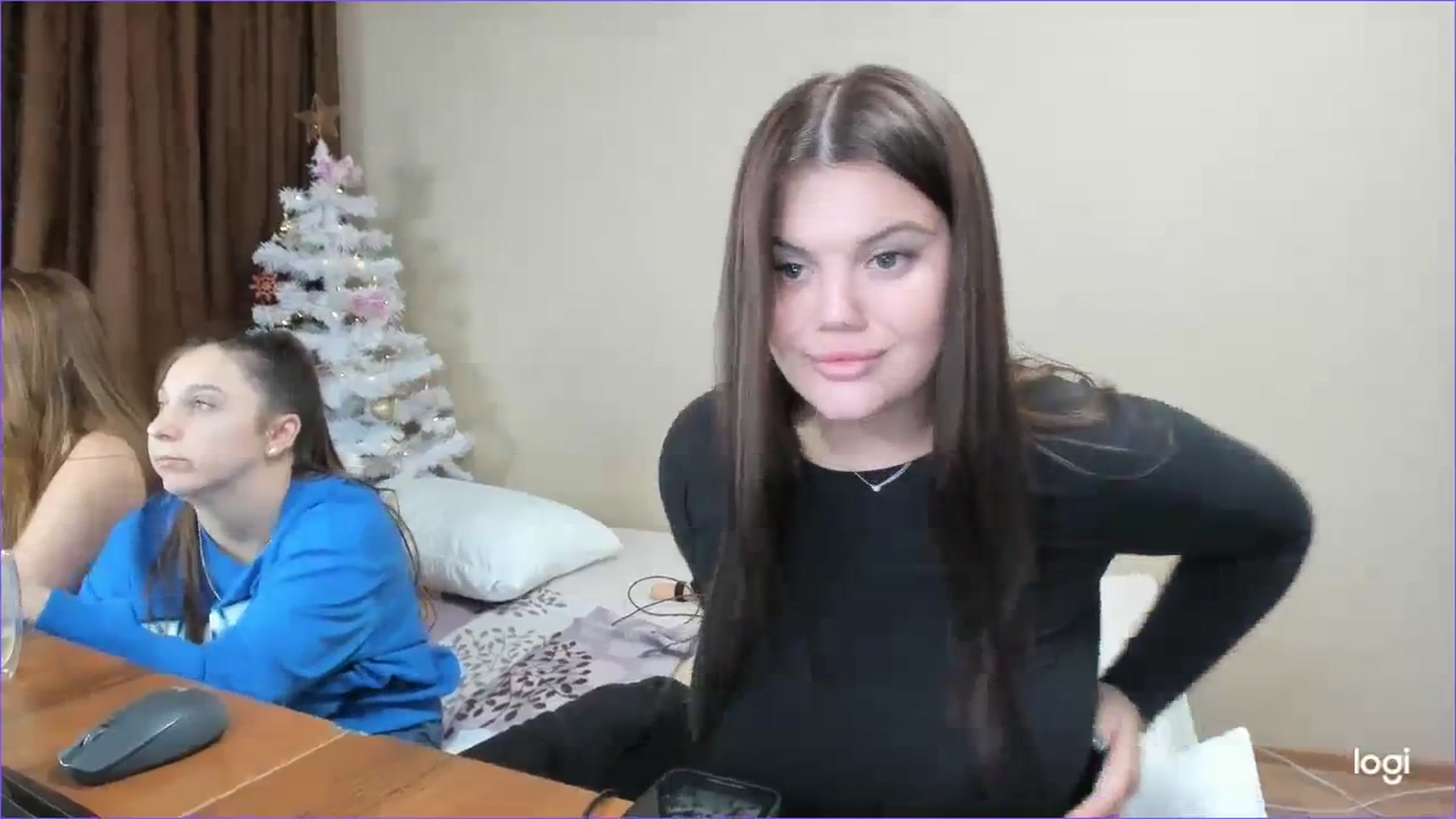 Gallery image thumbnail from StefaniNell's myfreecams stream on, 12/15/2023, 11:20 image 12 of 20