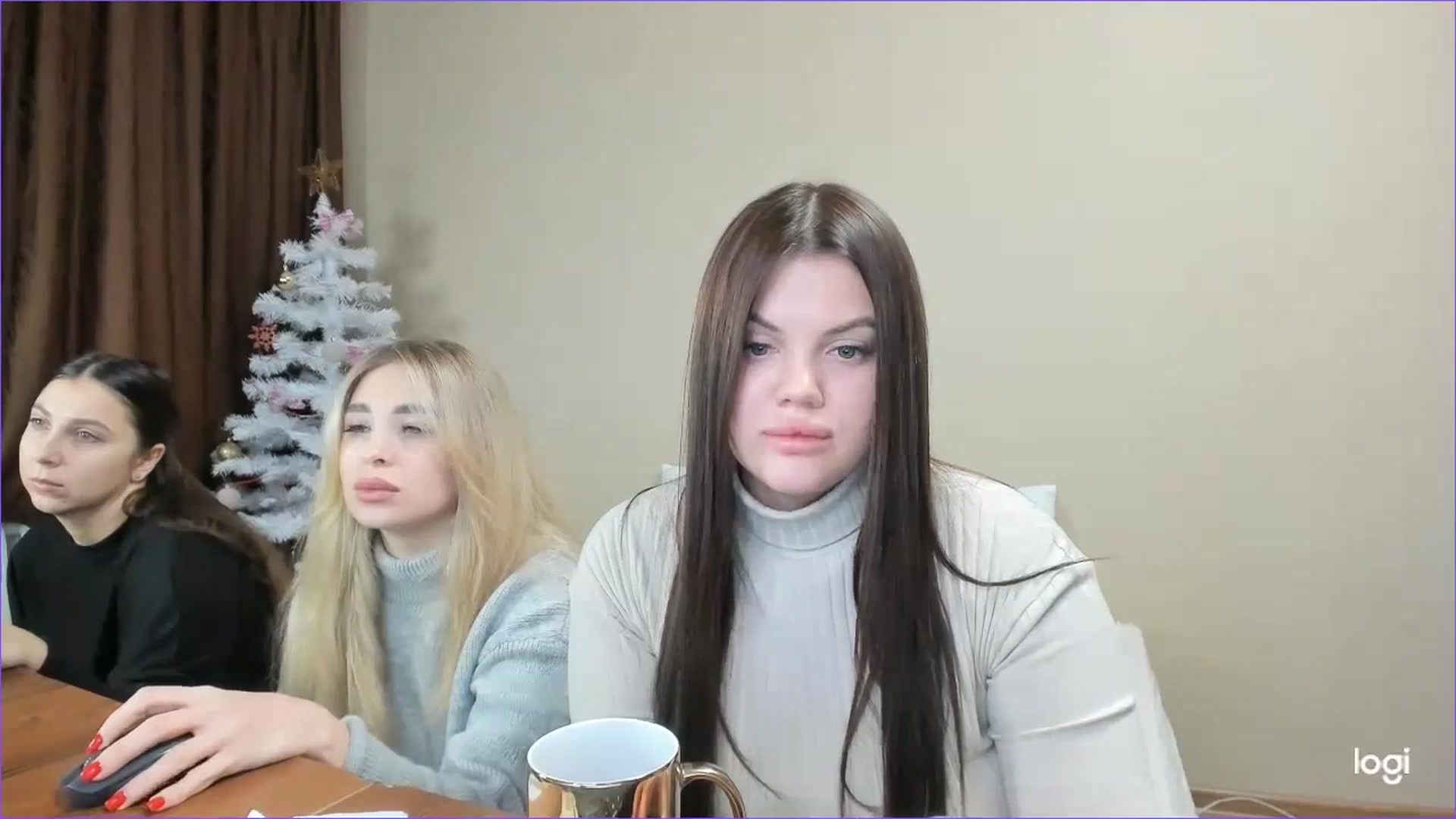Gallery image thumbnail from StefaniNell's myfreecams stream on, 12/17/2023, 10:00 image 11 of 20