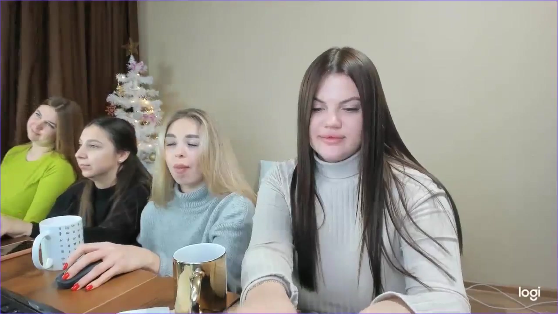 Gallery image thumbnail from StefaniNell's myfreecams stream on, 12/17/2023, 11:27 image 3 of 20