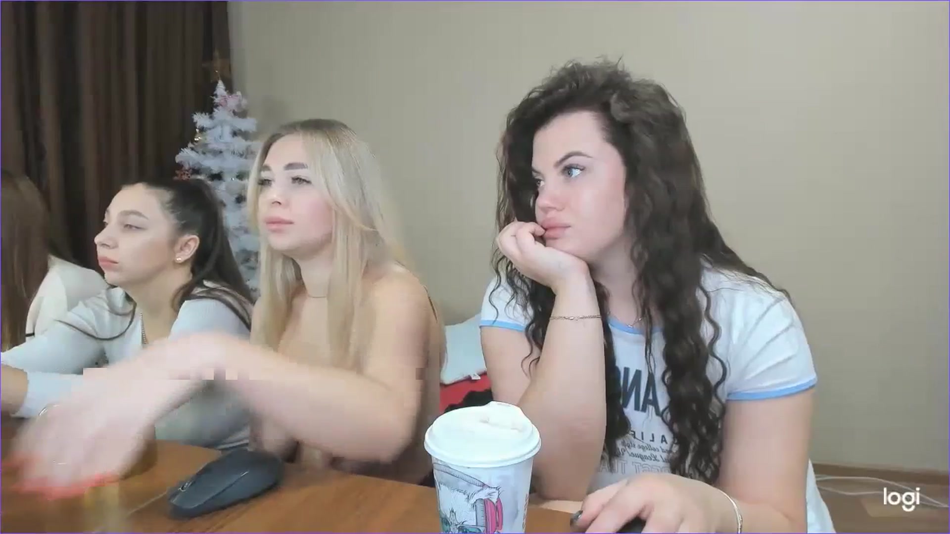 Gallery image thumbnail from StefaniNell's myfreecams stream on, 12/18/2023, 08:24 image 3 of 20