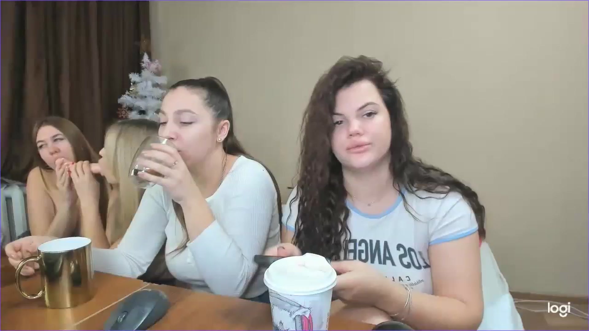 Gallery image thumbnail from StefaniNell's myfreecams stream on, 12/18/2023, 11:38 image 1 of 20