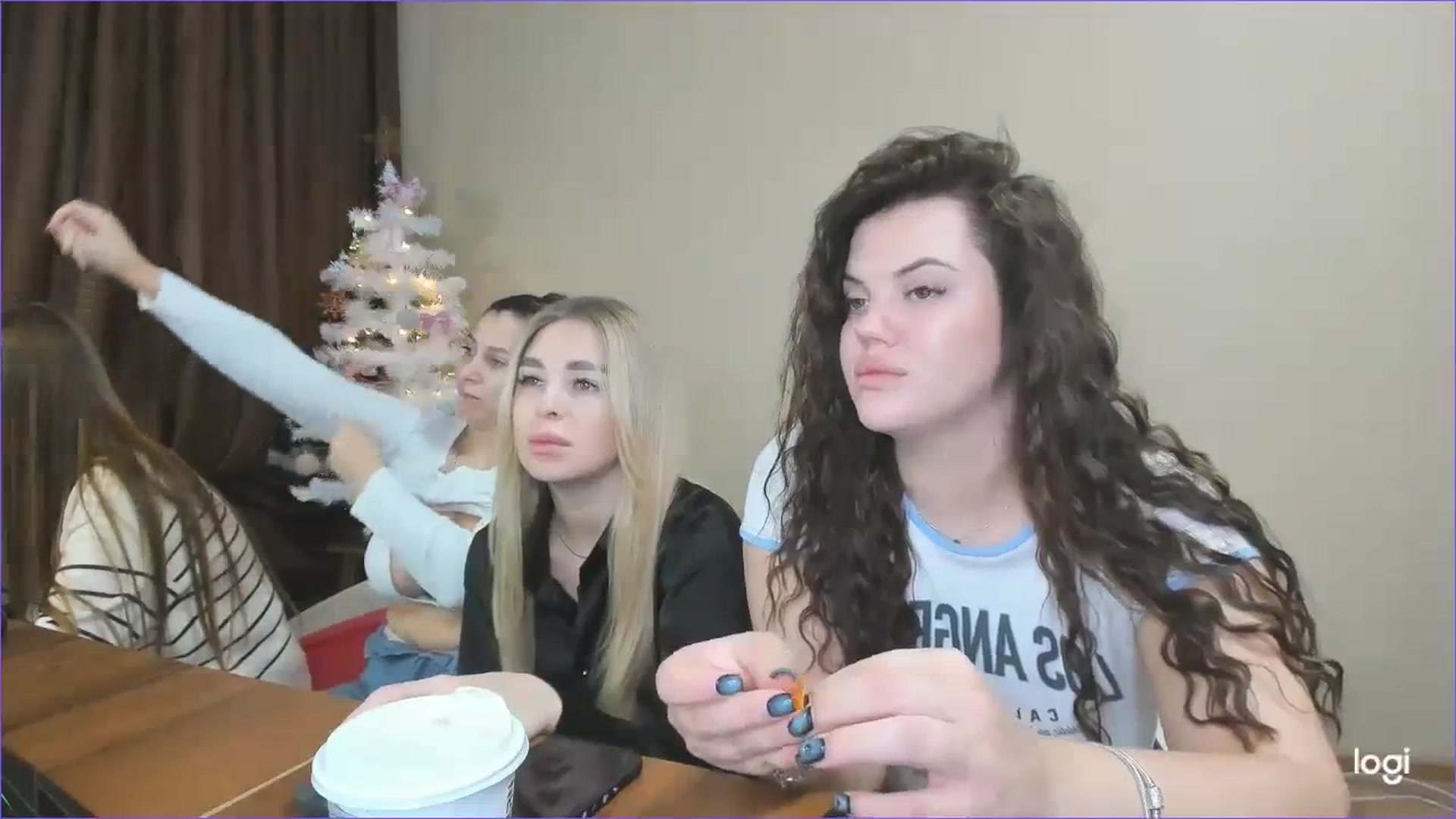 Gallery image thumbnail from StefaniNell's myfreecams stream on, 12/18/2023, 11:38 image 12 of 20