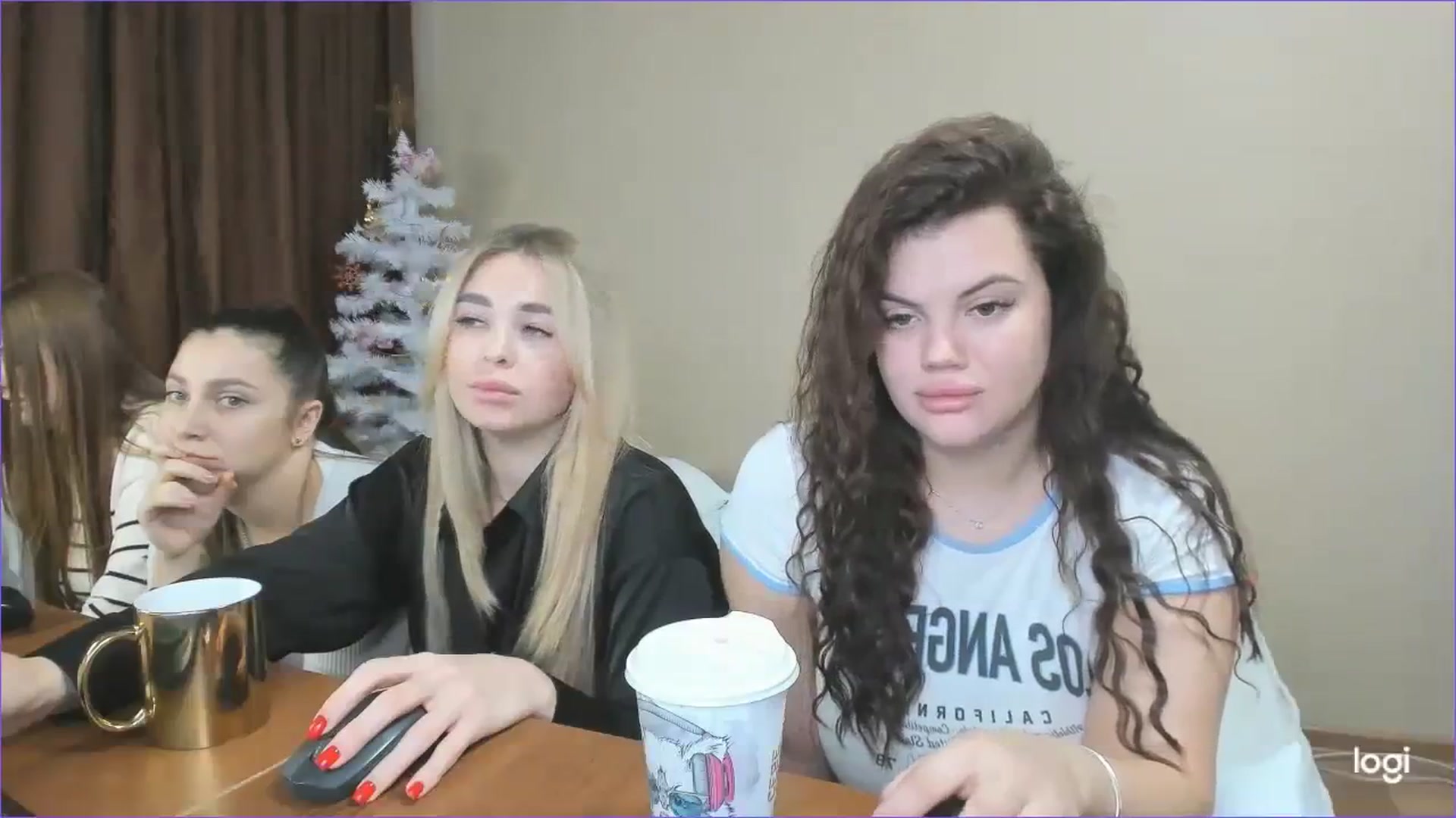 Gallery image thumbnail from StefaniNell's myfreecams stream on, 12/18/2023, 11:38 image 3 of 20