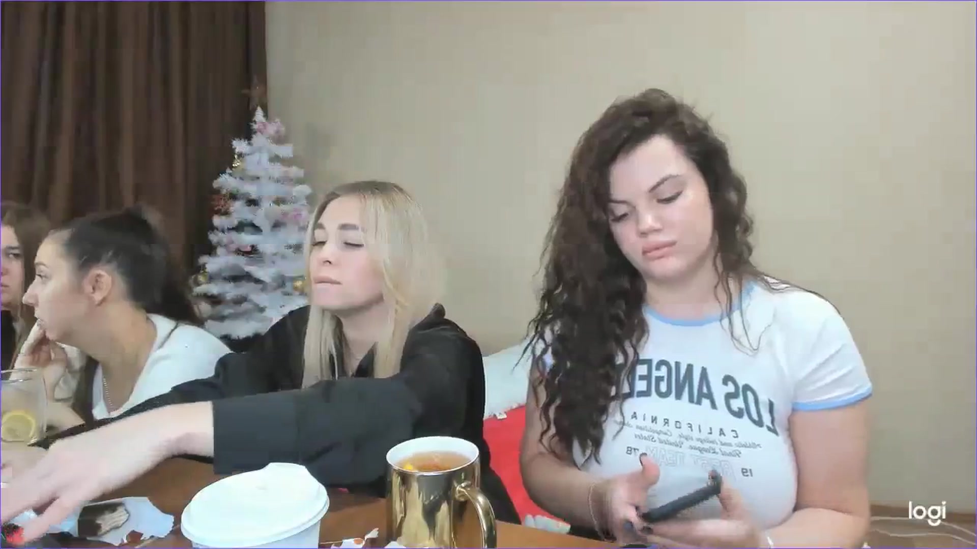 Gallery image thumbnail from StefaniNell's myfreecams stream on, 12/18/2023, 11:38 image 19 of 20