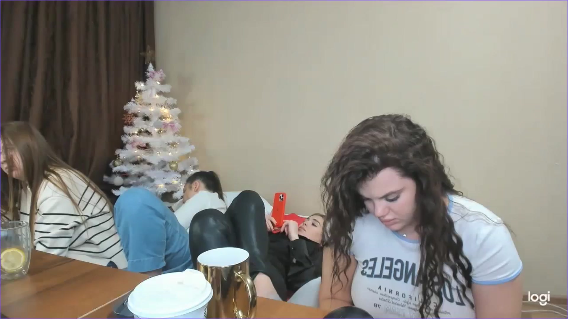 Gallery image thumbnail from StefaniNell's myfreecams stream on, 12/18/2023, 12:15 image 18 of 20
