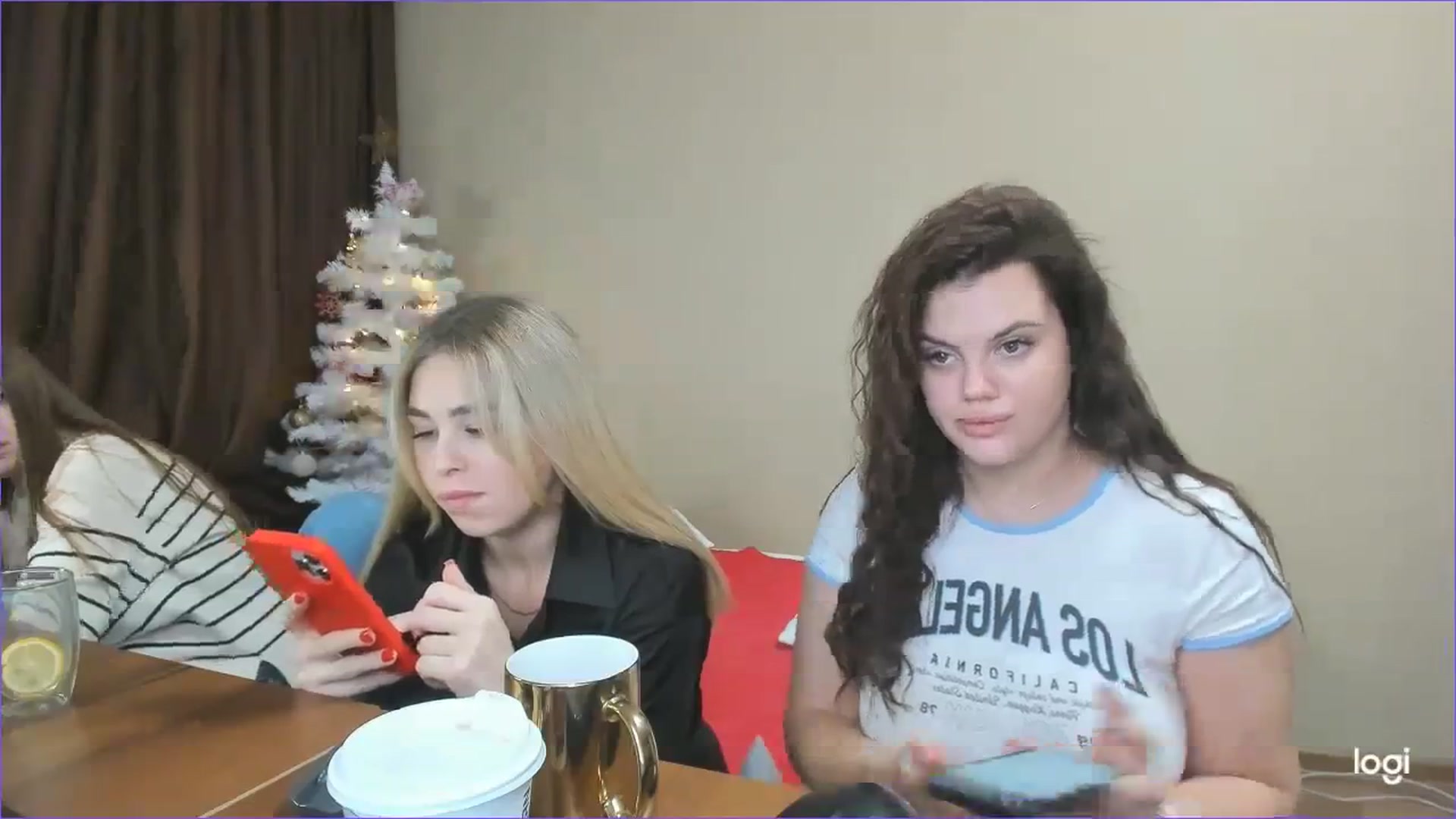 Gallery image thumbnail from StefaniNell's myfreecams stream on, 12/18/2023, 12:15 image 19 of 20